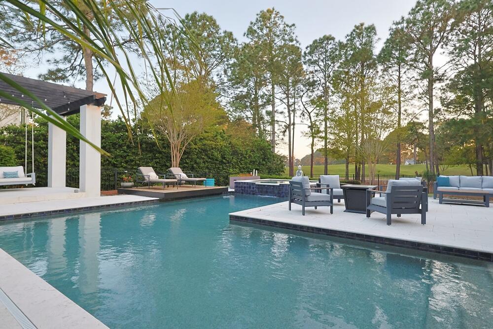 BURNT PINE - Residential