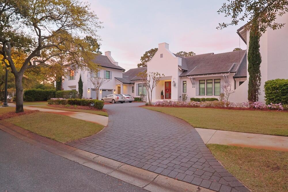 BURNT PINE - Residential