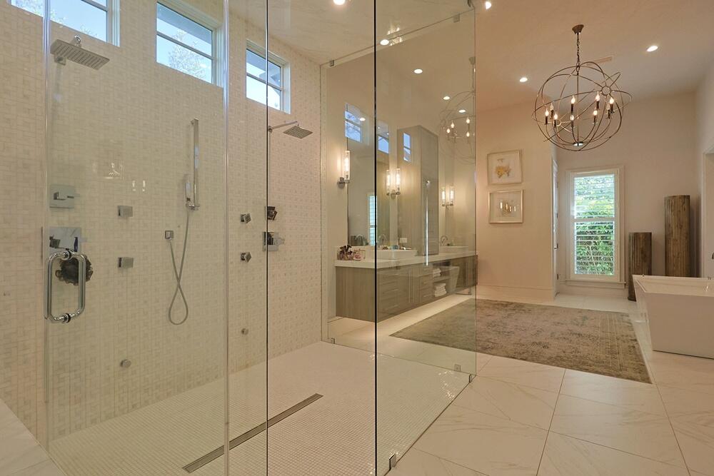 BURNT PINE - Residential