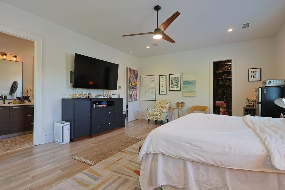 BURNT PINE - Residential