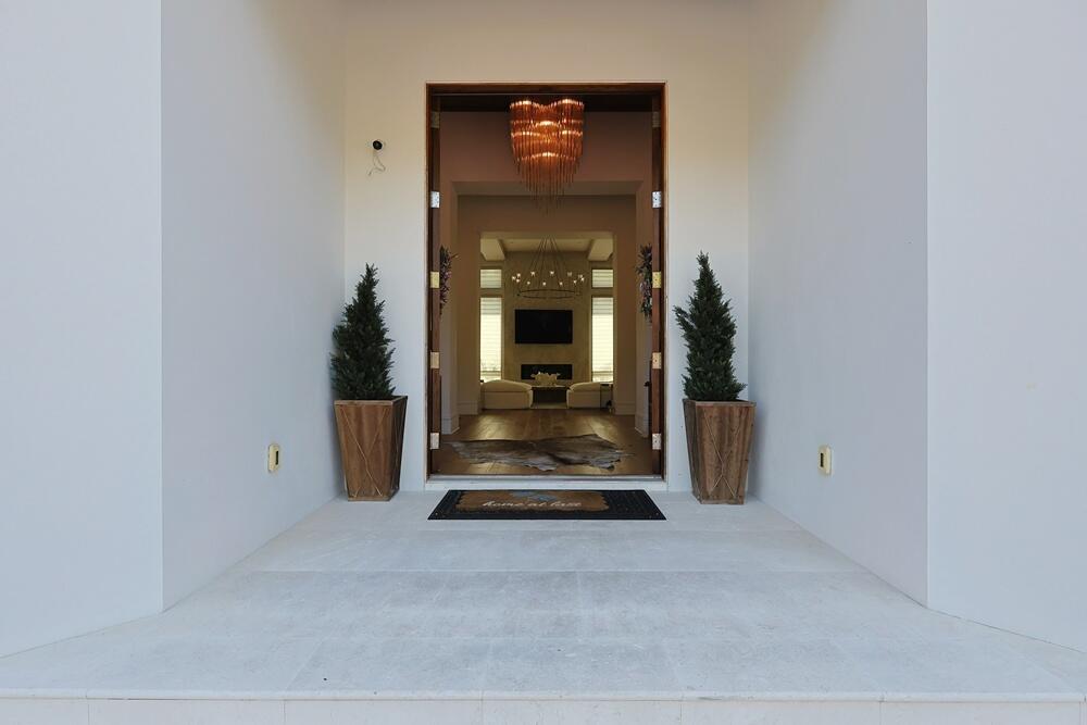 BURNT PINE - Residential