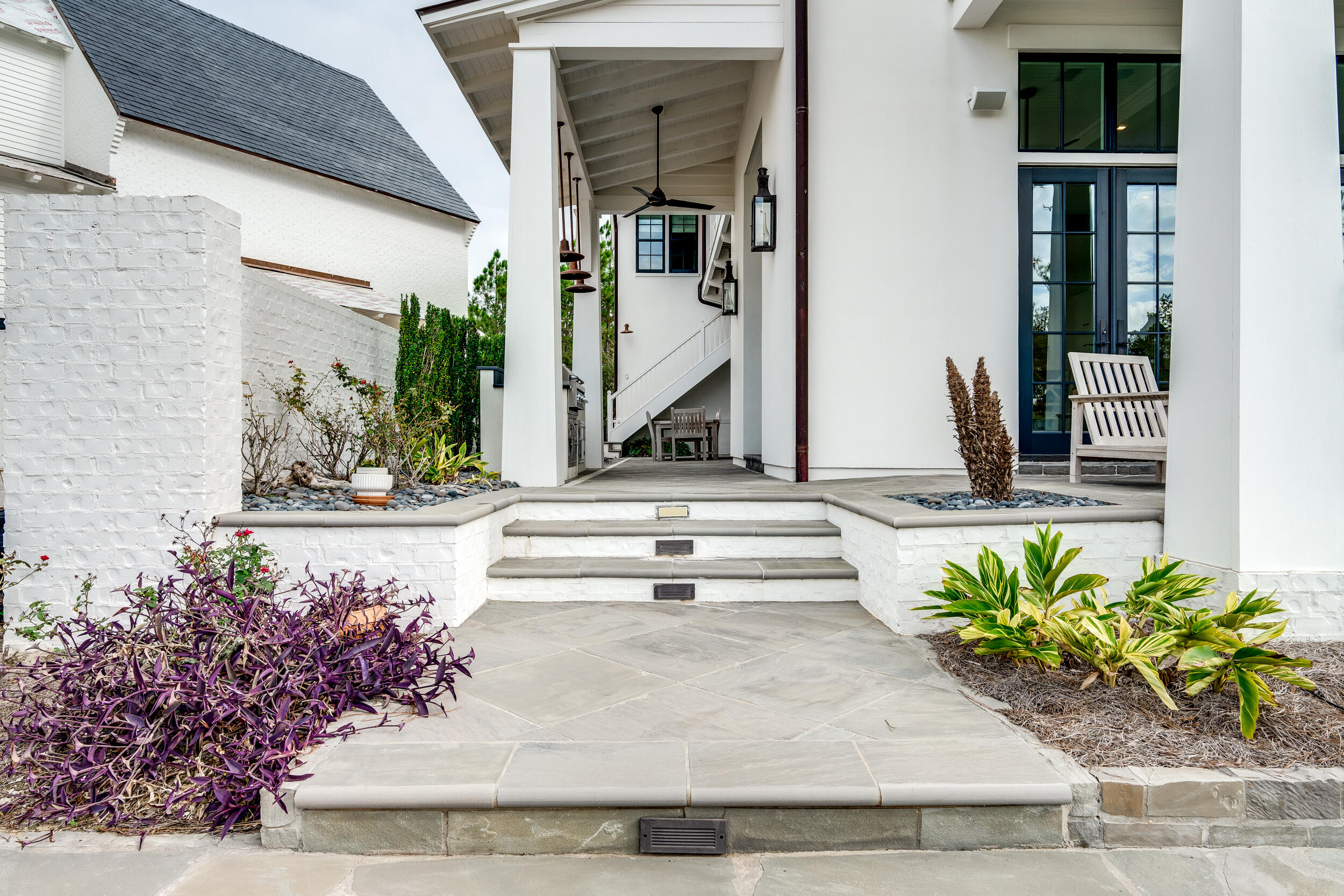 CHURCHILL OAKS - Residential