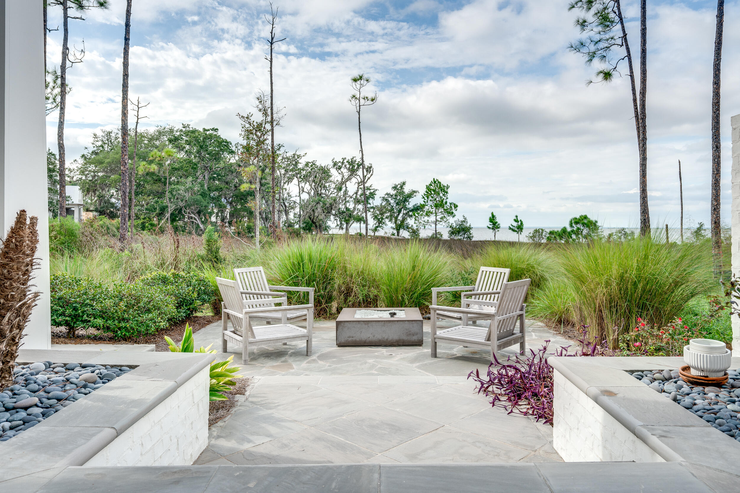 CHURCHILL OAKS - Residential