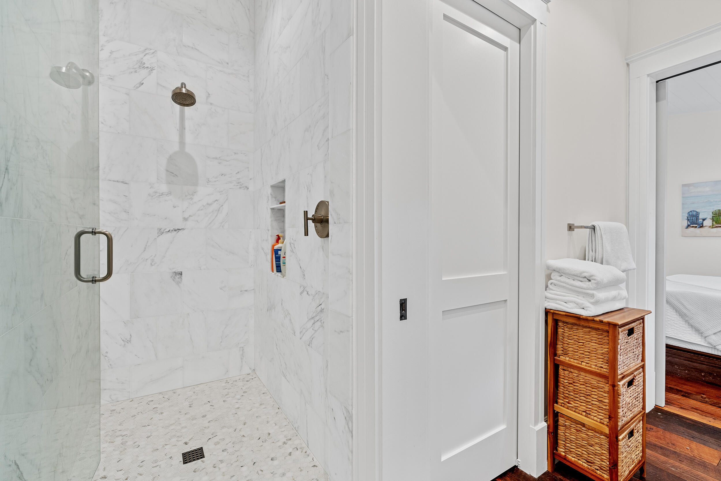 CHURCHILL OAKS - Residential