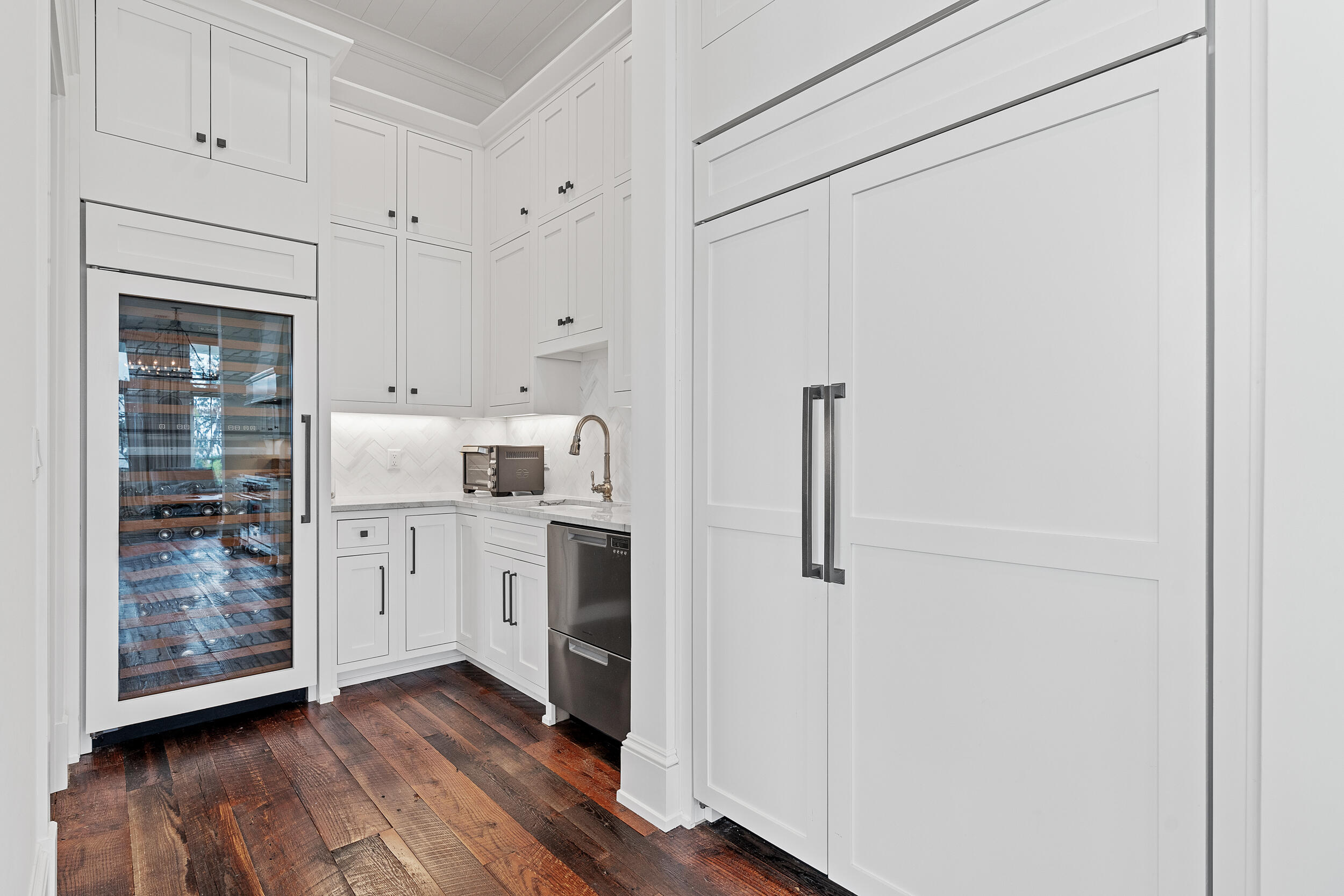 CHURCHILL OAKS - Residential