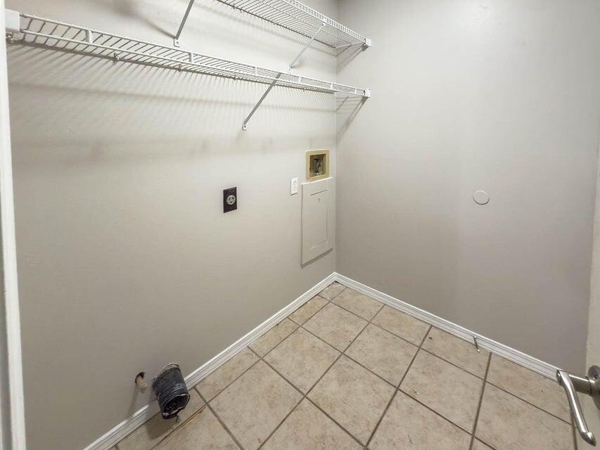 VILLAGE WEST - Residential Lease