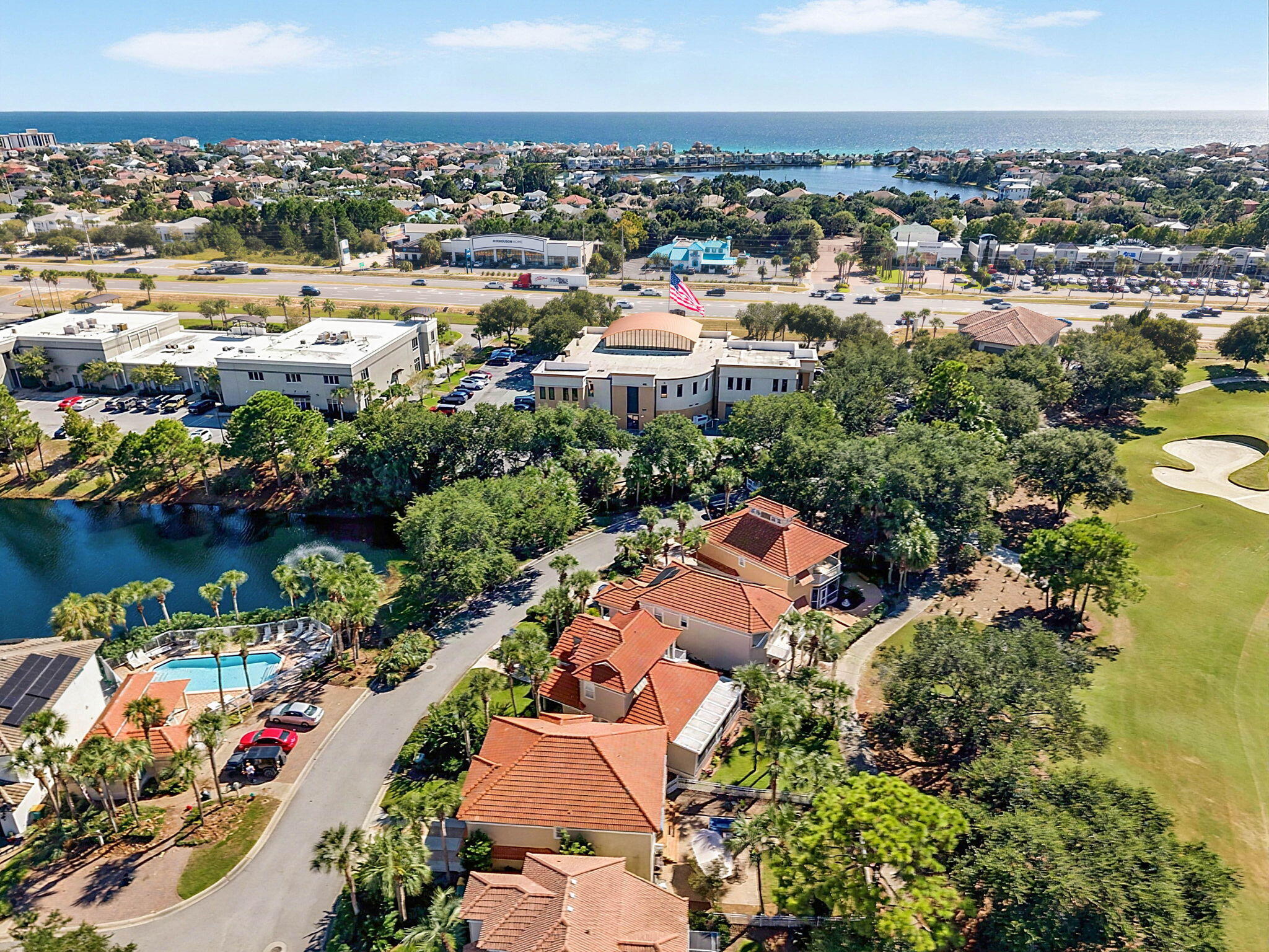 218 Calusa Boulevard