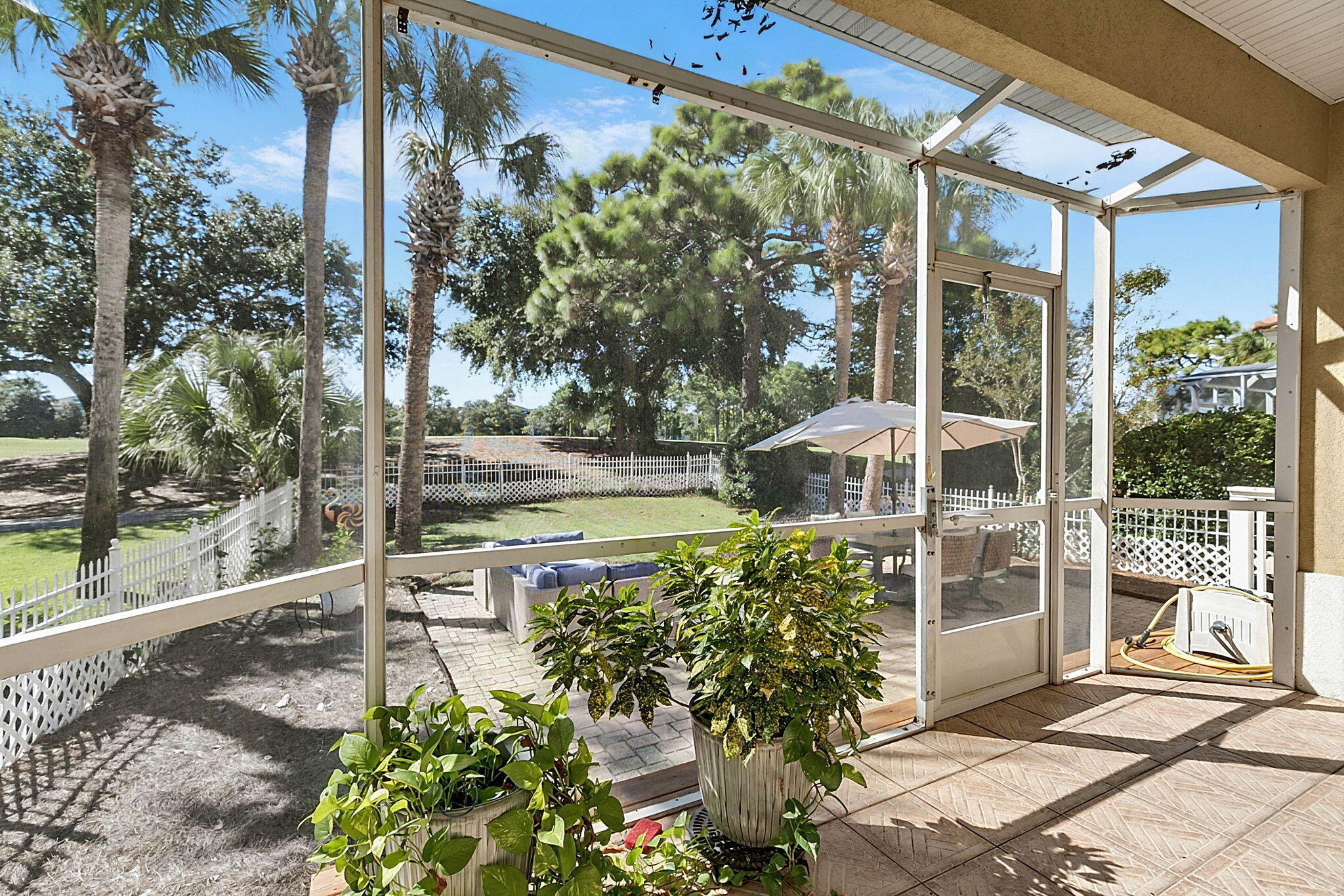 218 Calusa Boulevard