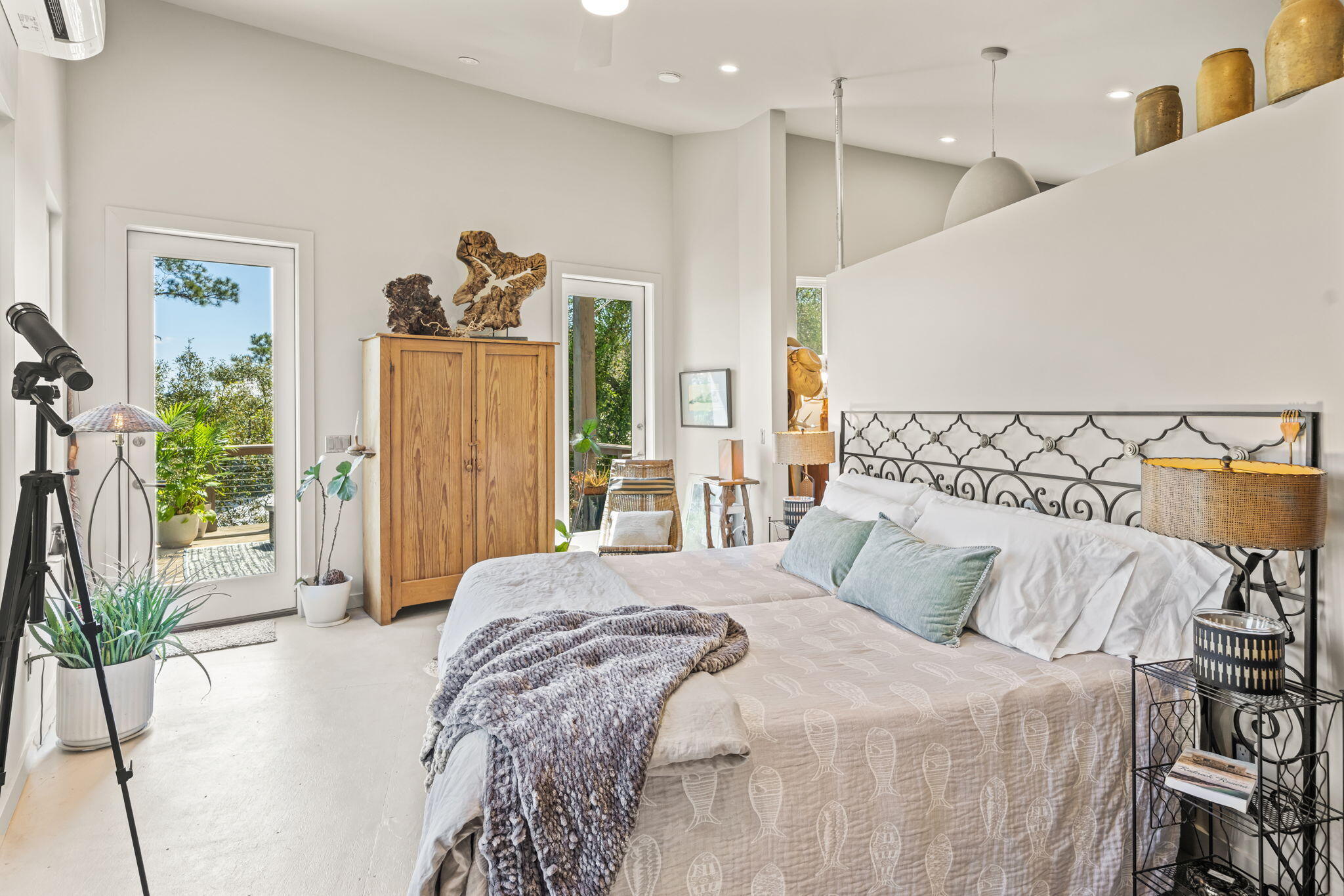 LAKE SHORE ESTATES - Residential