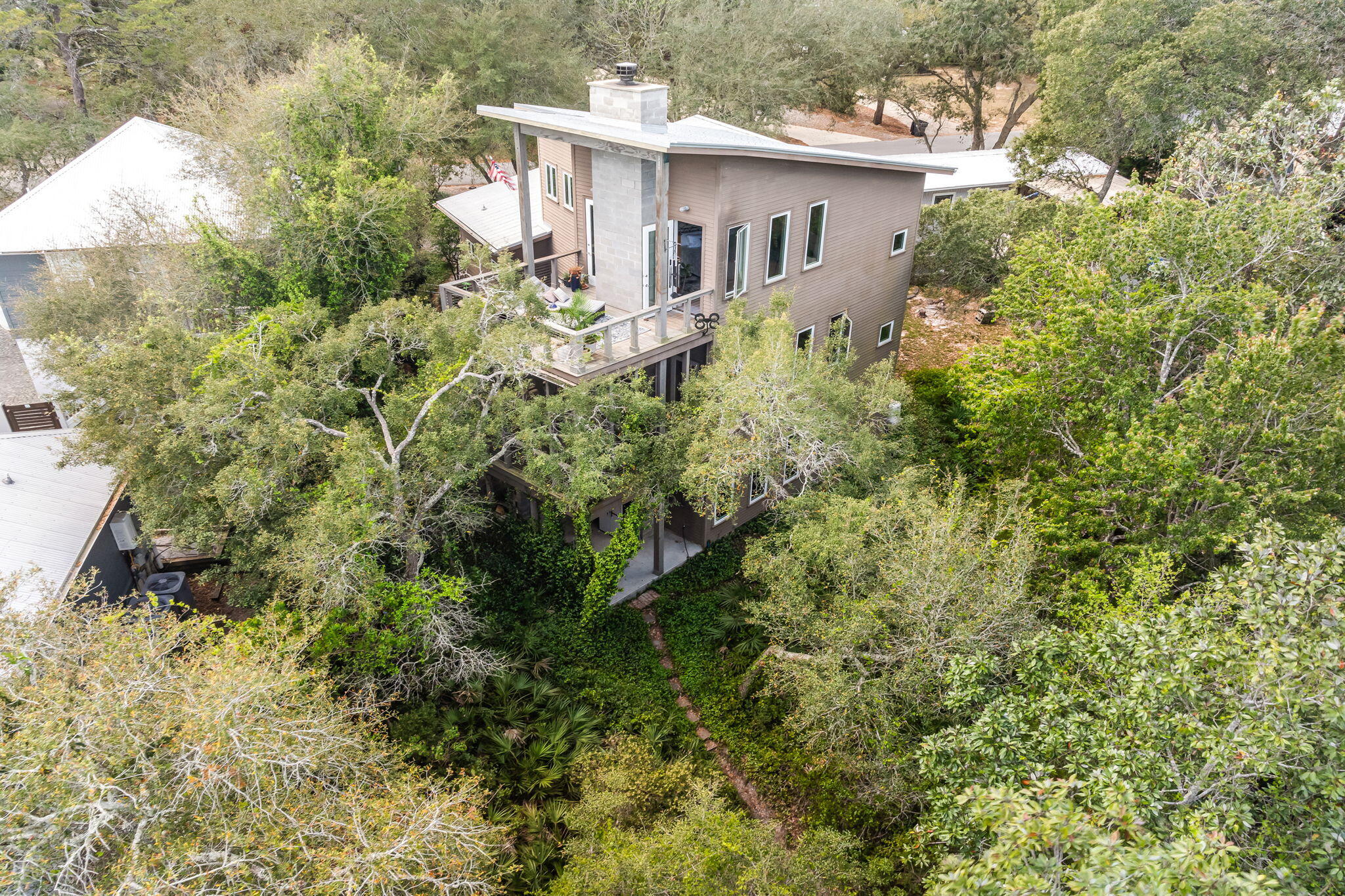 LAKE SHORE ESTATES - Residential