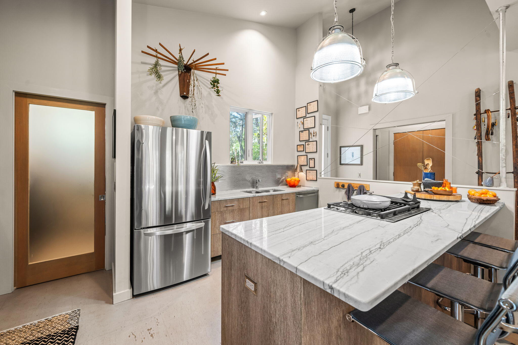 LAKE SHORE ESTATES - Residential