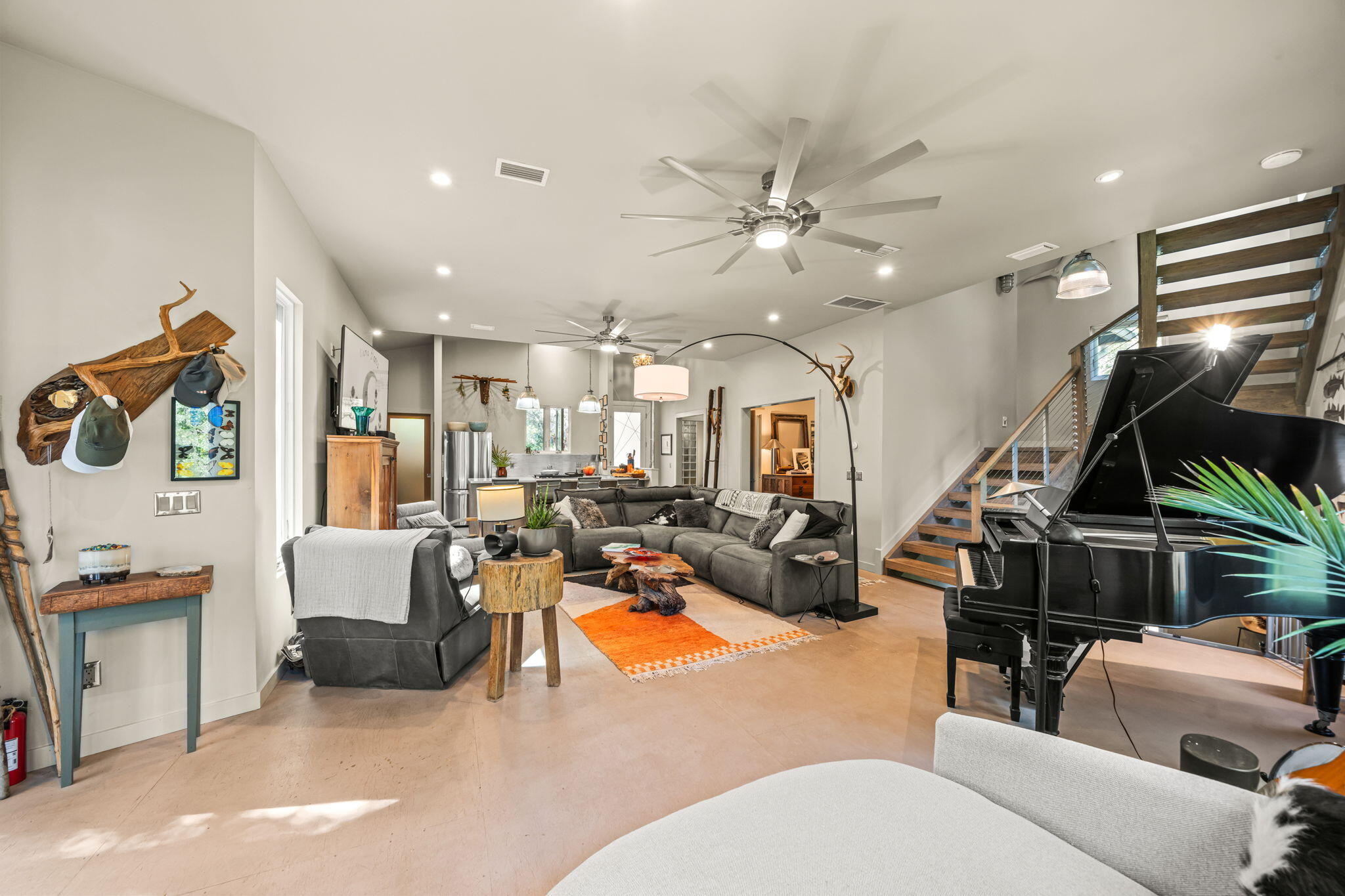 LAKE SHORE ESTATES - Residential