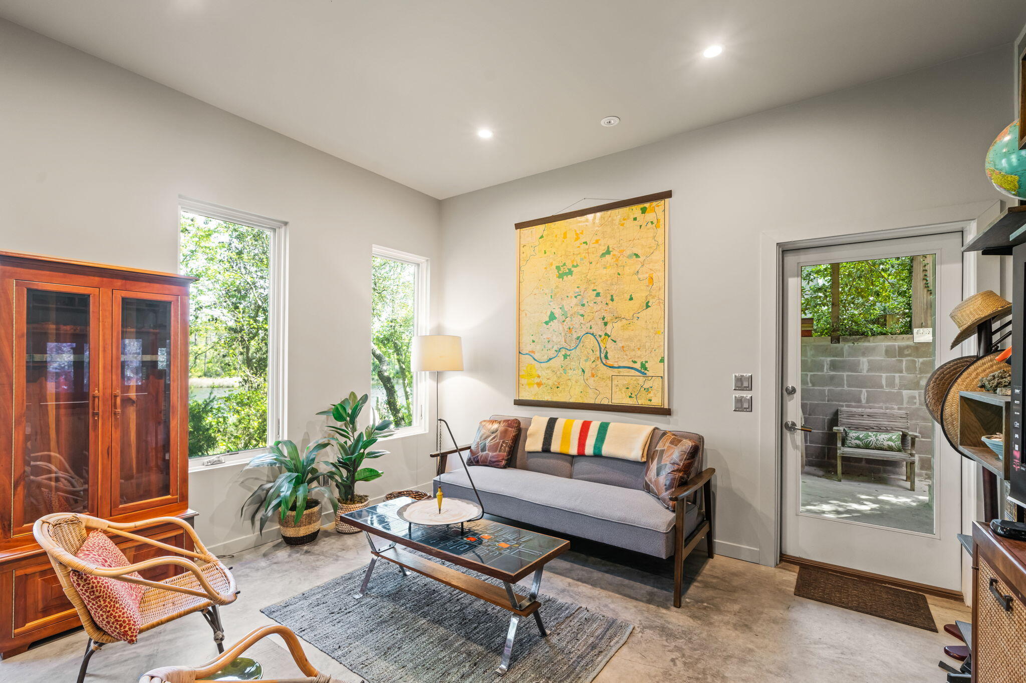 LAKE SHORE ESTATES - Residential