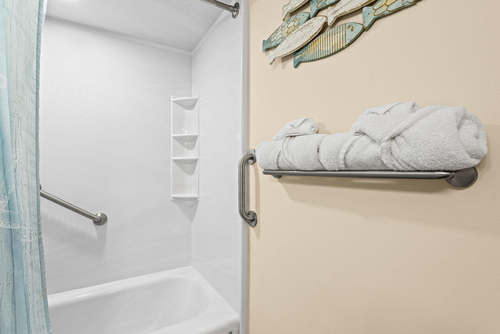 SURF DWELLER CONDO - Residential