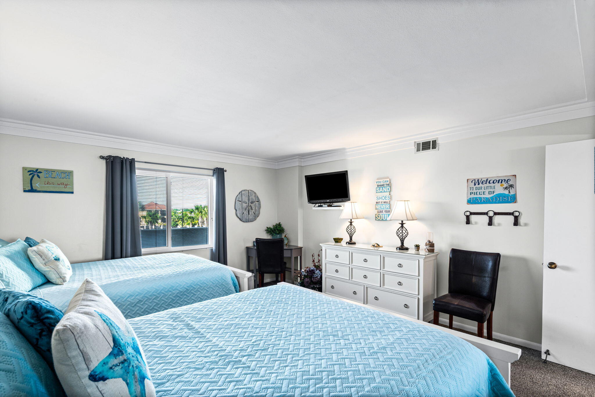 SURF DWELLER CONDO - Residential