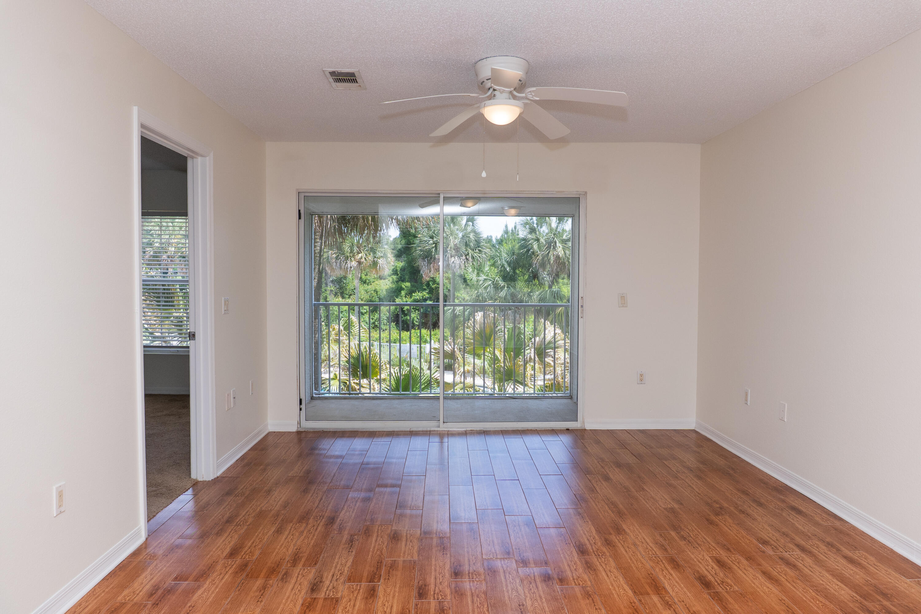 FLORIDA CLUB - Residential Lease