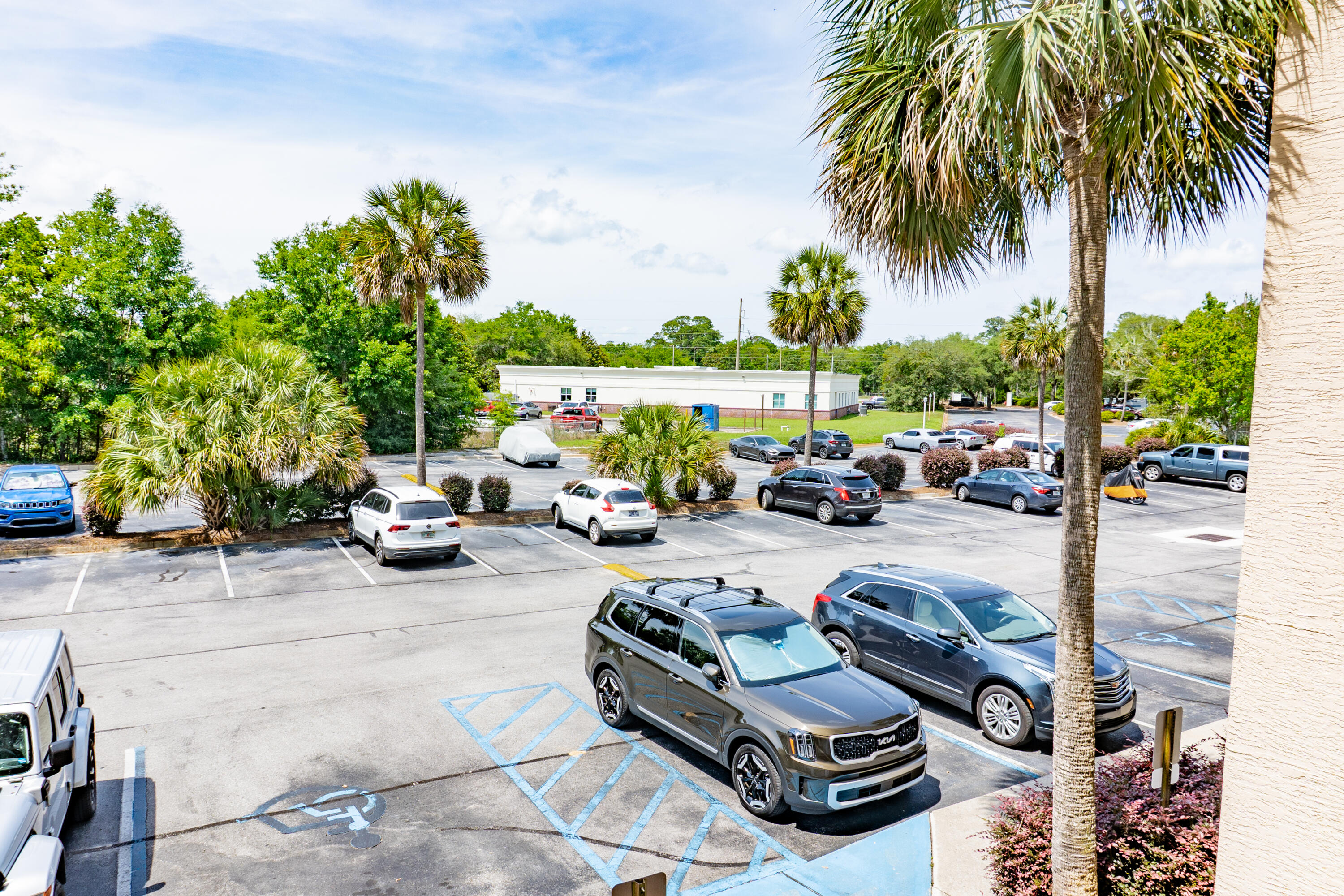 FLORIDA CLUB - Residential Lease