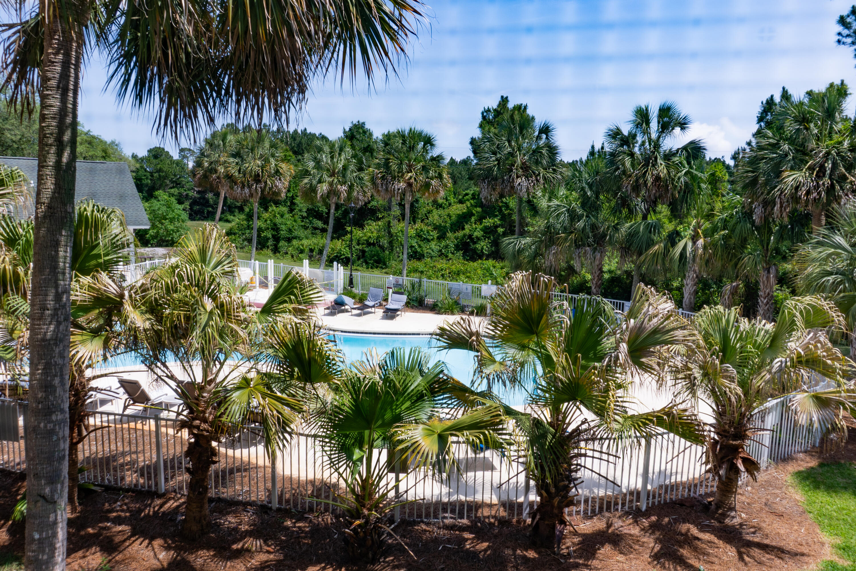 FLORIDA CLUB - Residential Lease