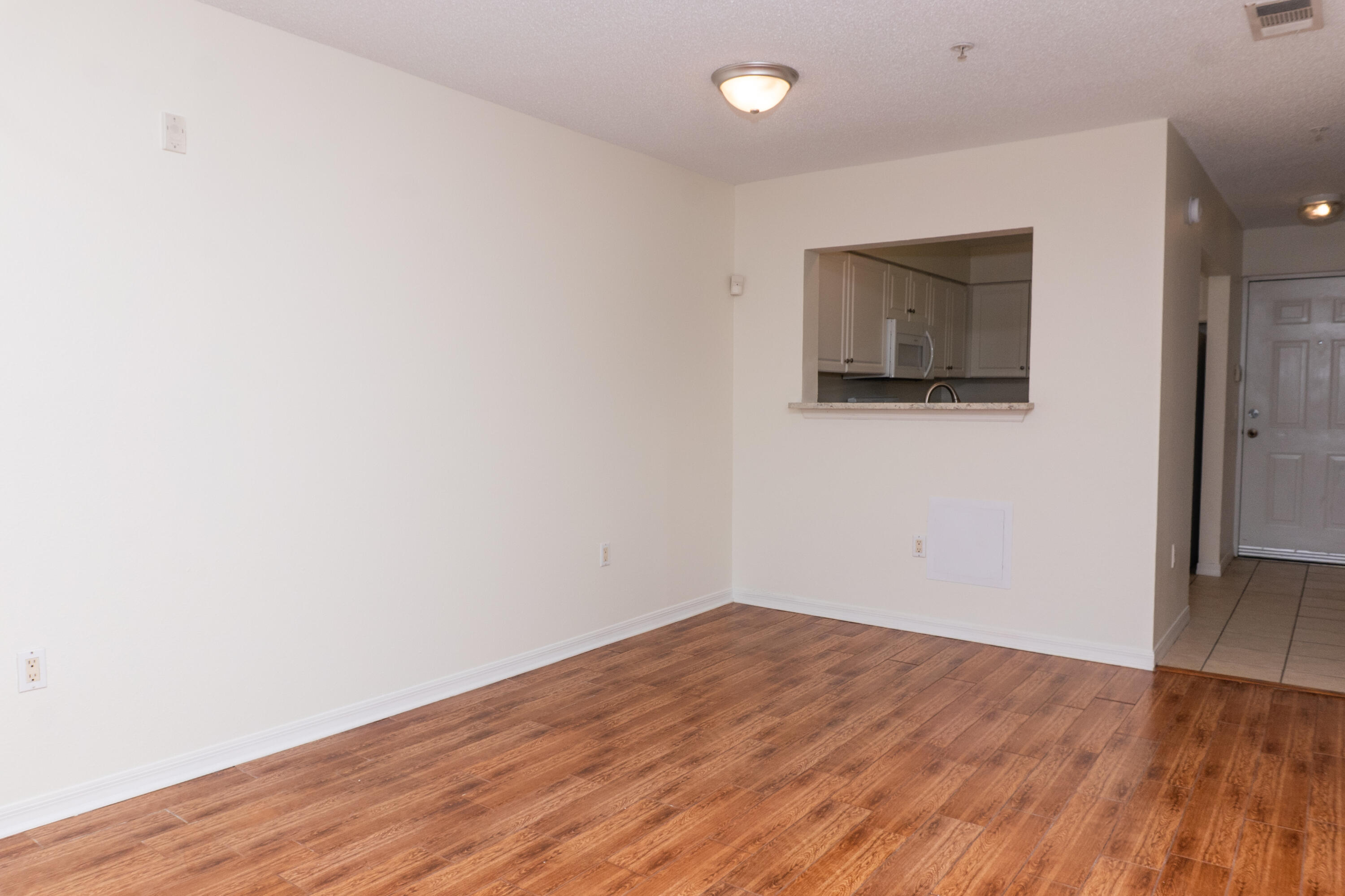 FLORIDA CLUB - Residential Lease