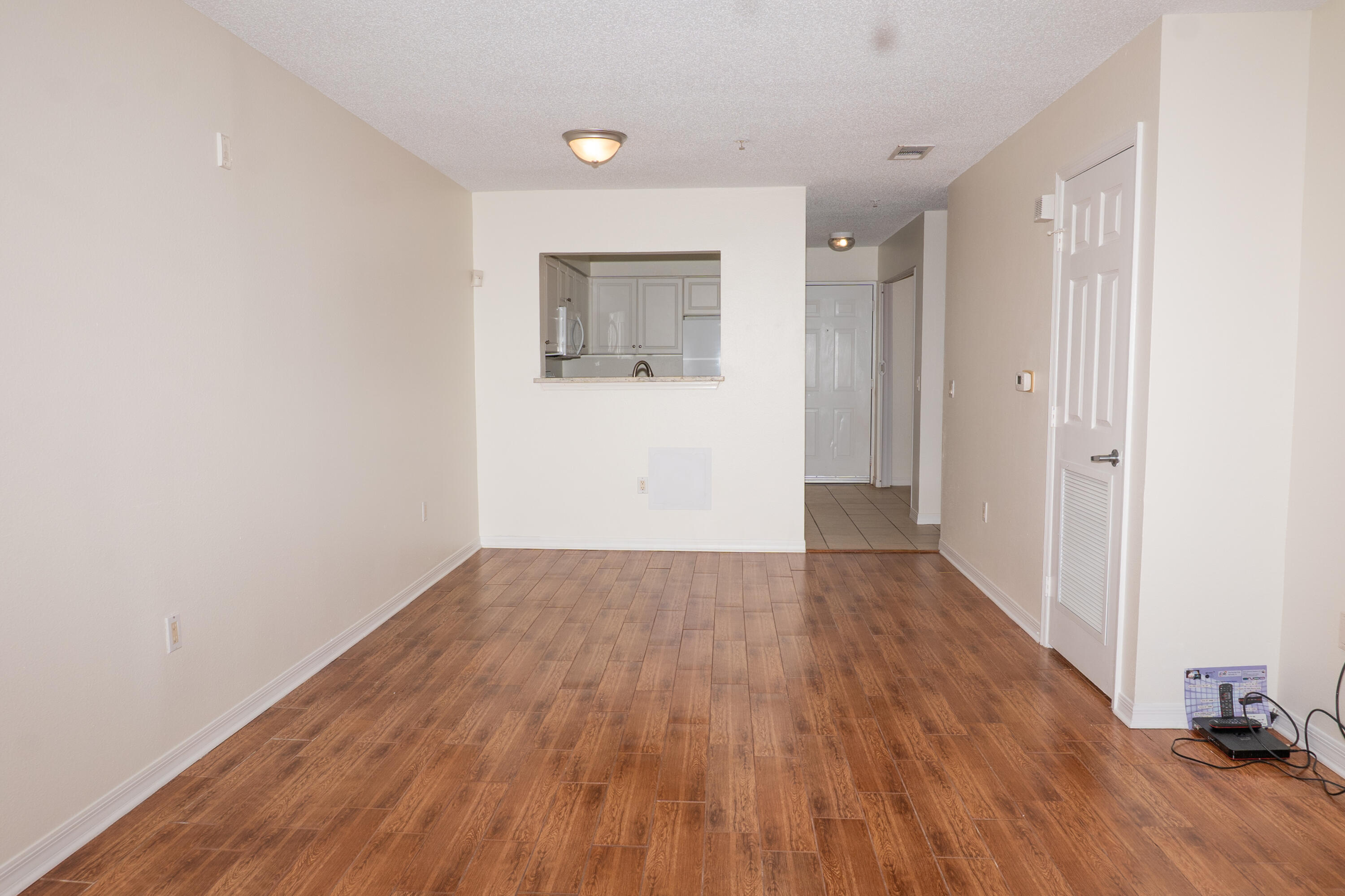 FLORIDA CLUB - Residential Lease