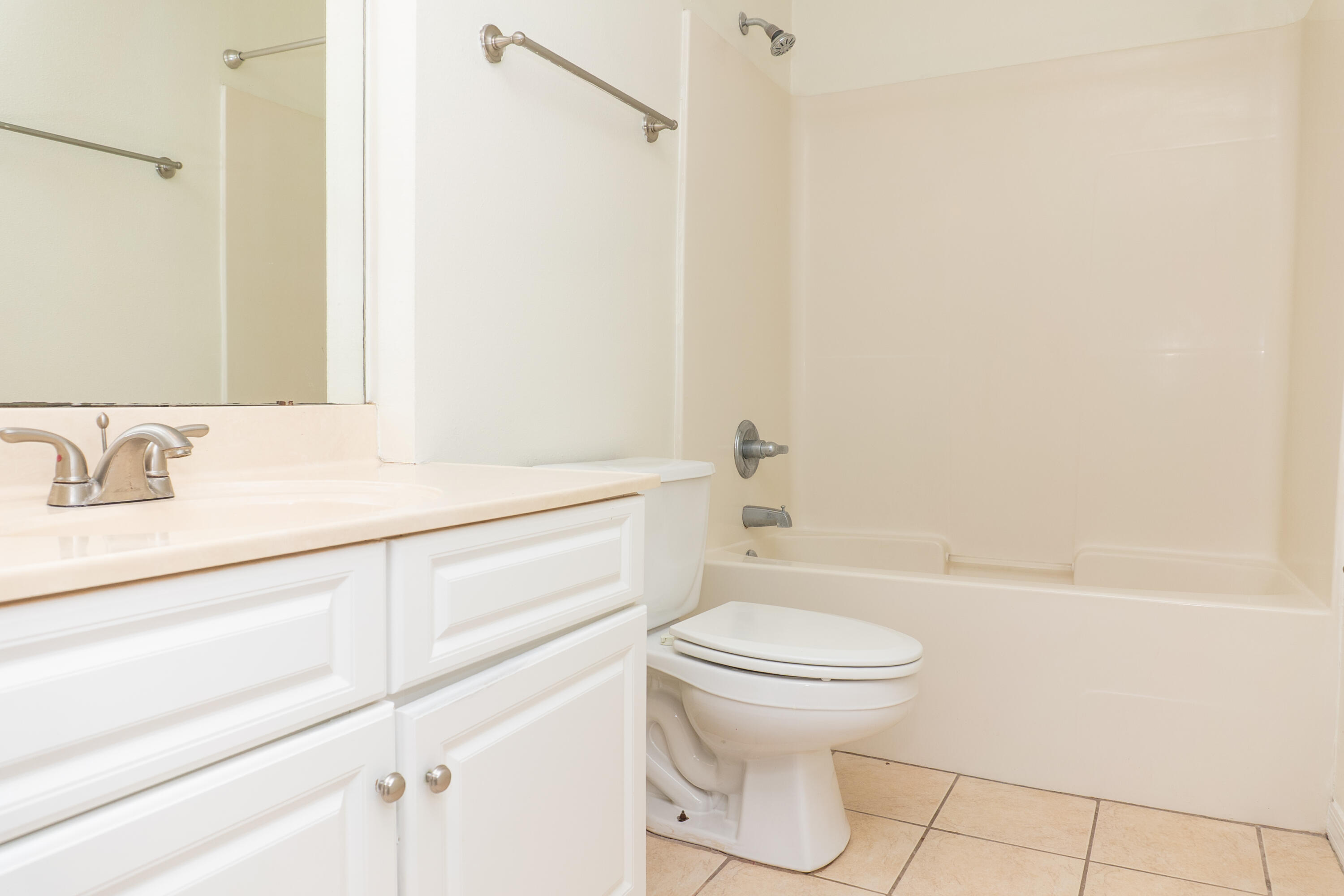 FLORIDA CLUB - Residential Lease