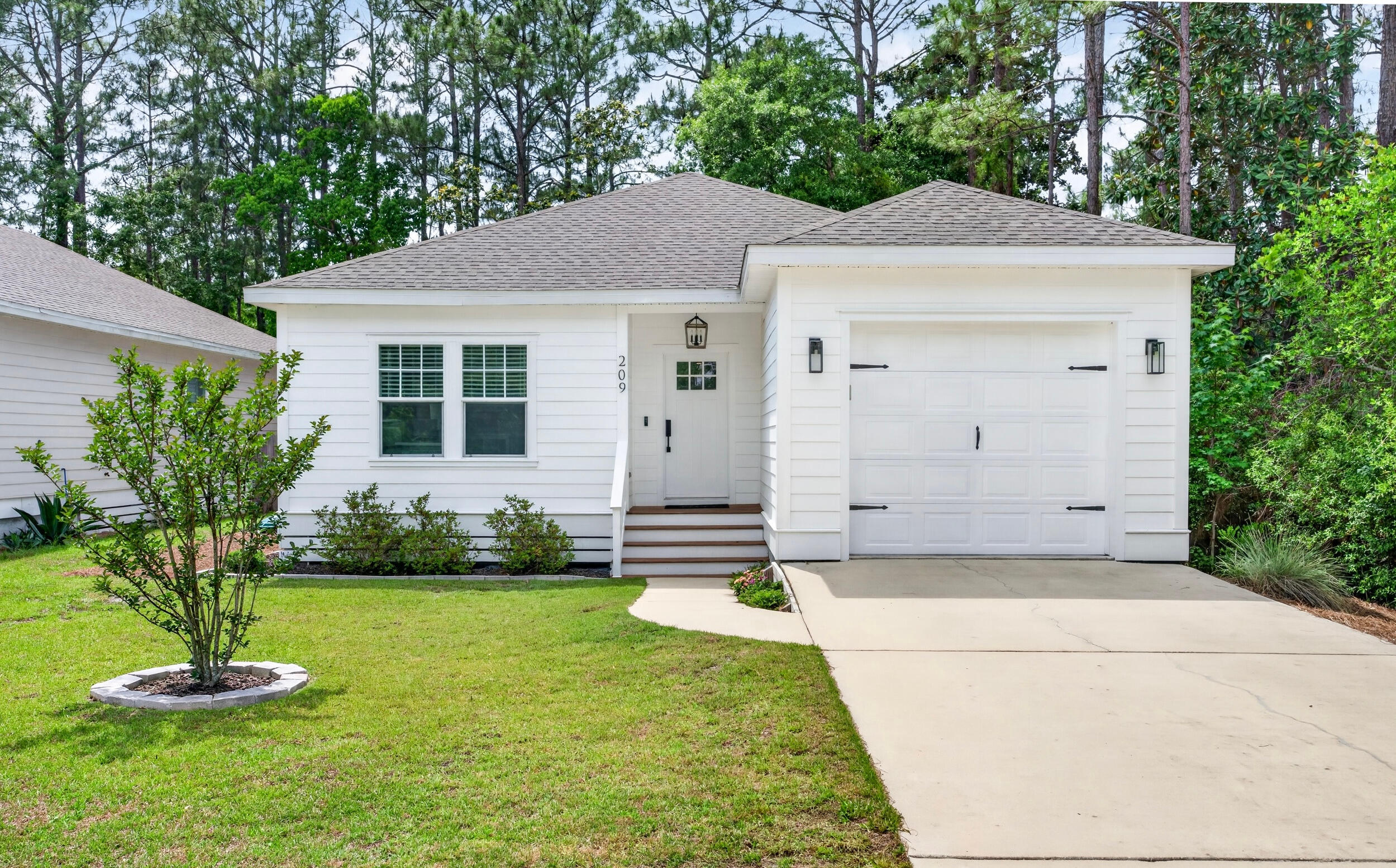 TOWN OF SANTA ROSA - Residential