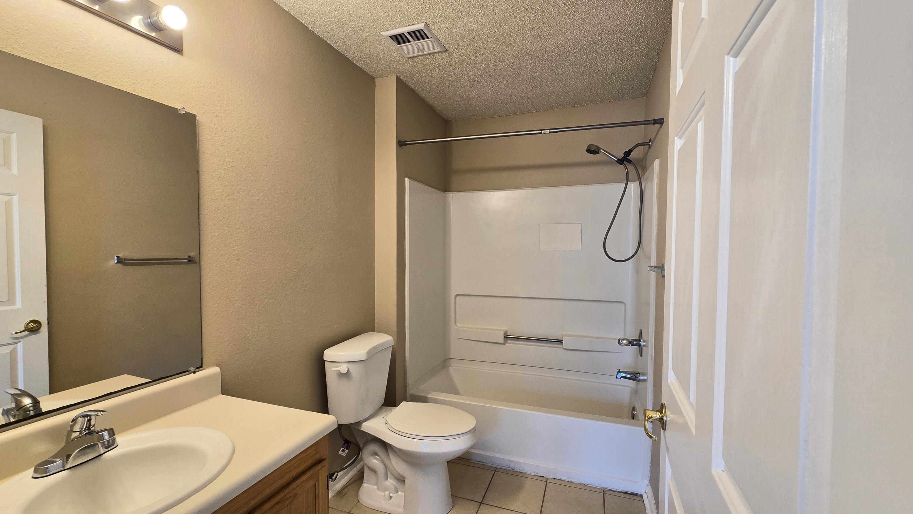 INDIAN LAKE - Residential