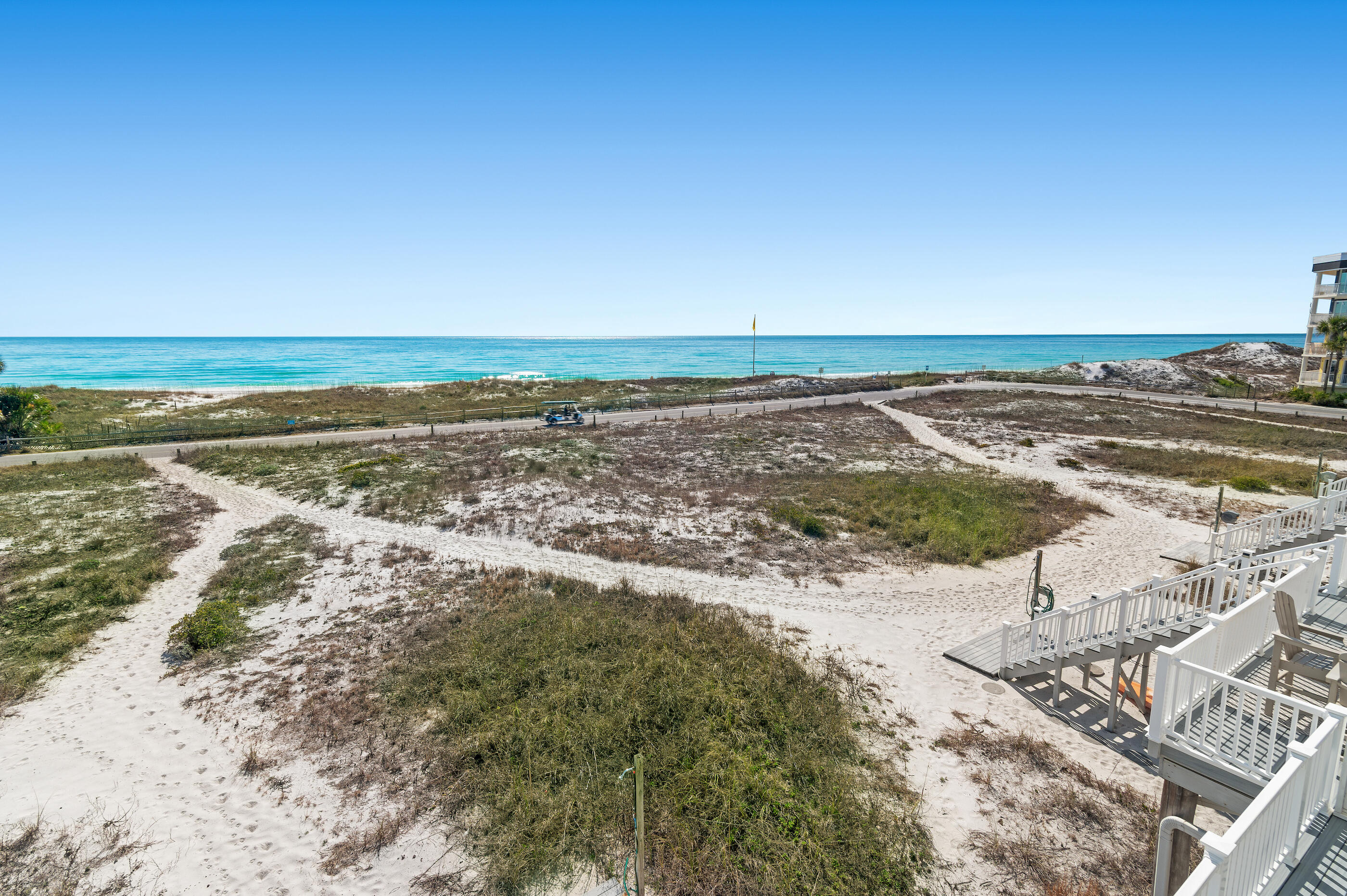 BEACHFRONT T/H - Residential