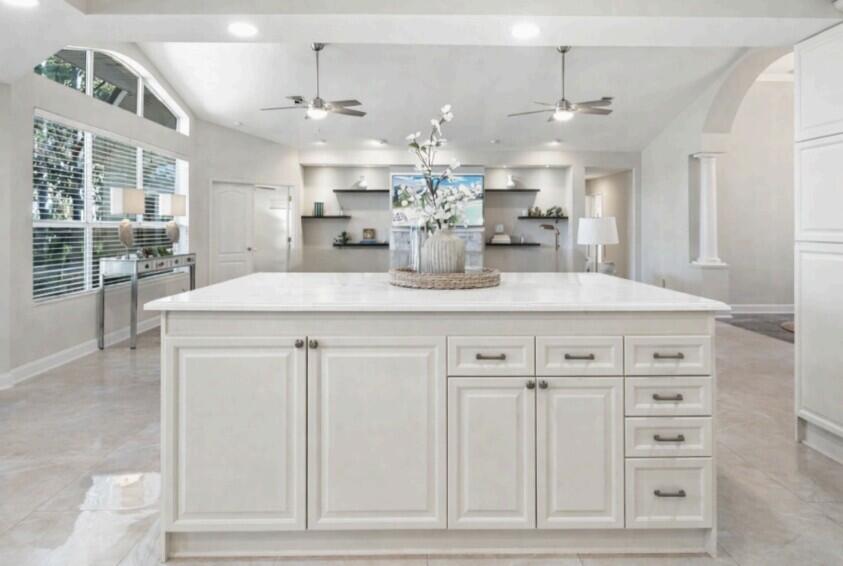 BAYTOWNE AVE EAST - Residential