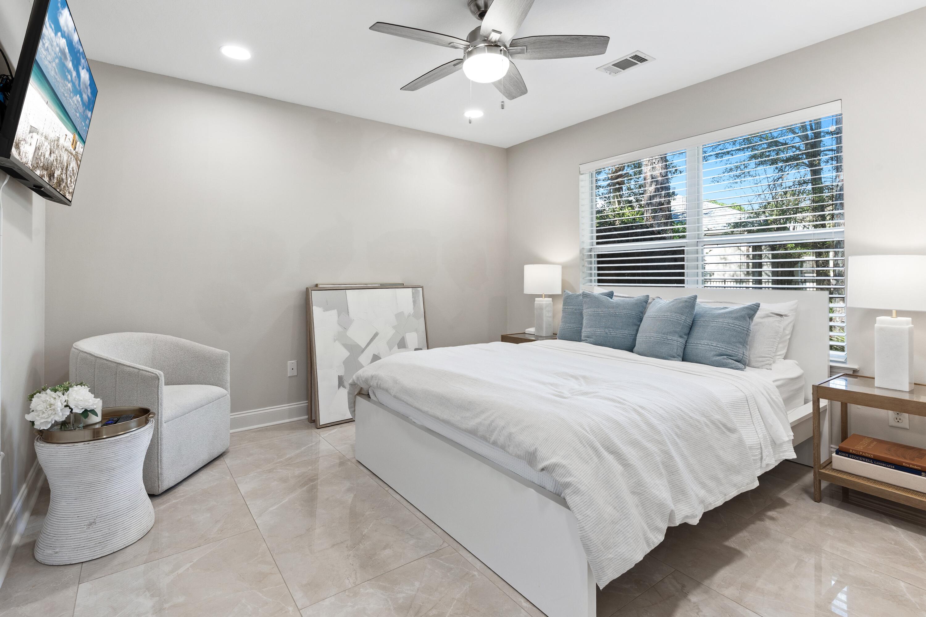 BAYTOWNE AVE EAST - Residential