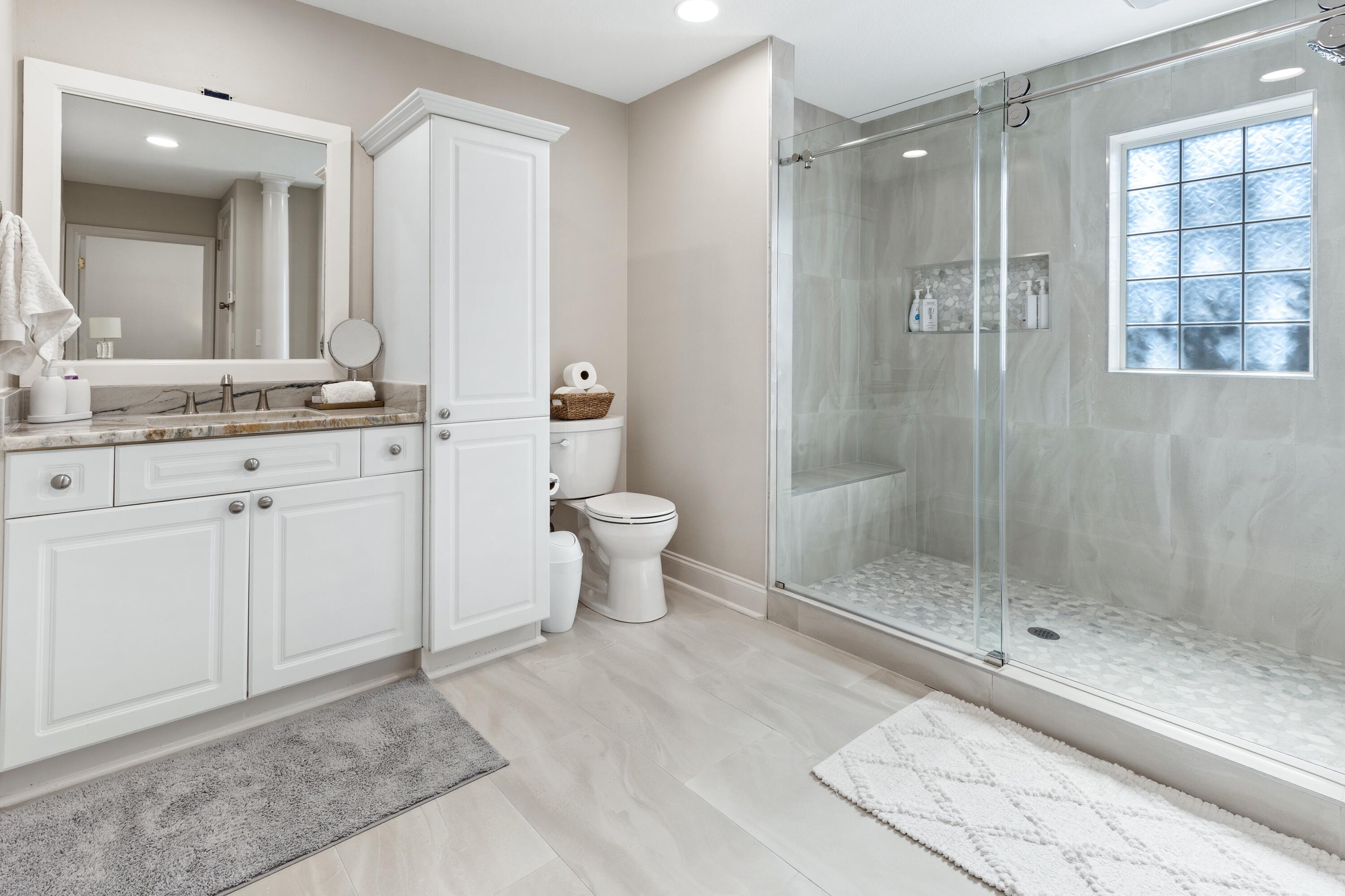 BAYTOWNE AVE EAST - Residential