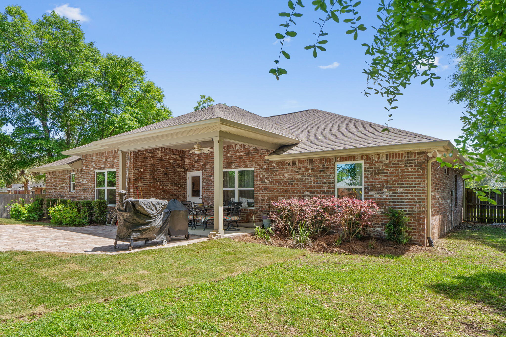 MOSSY OAKS - Residential