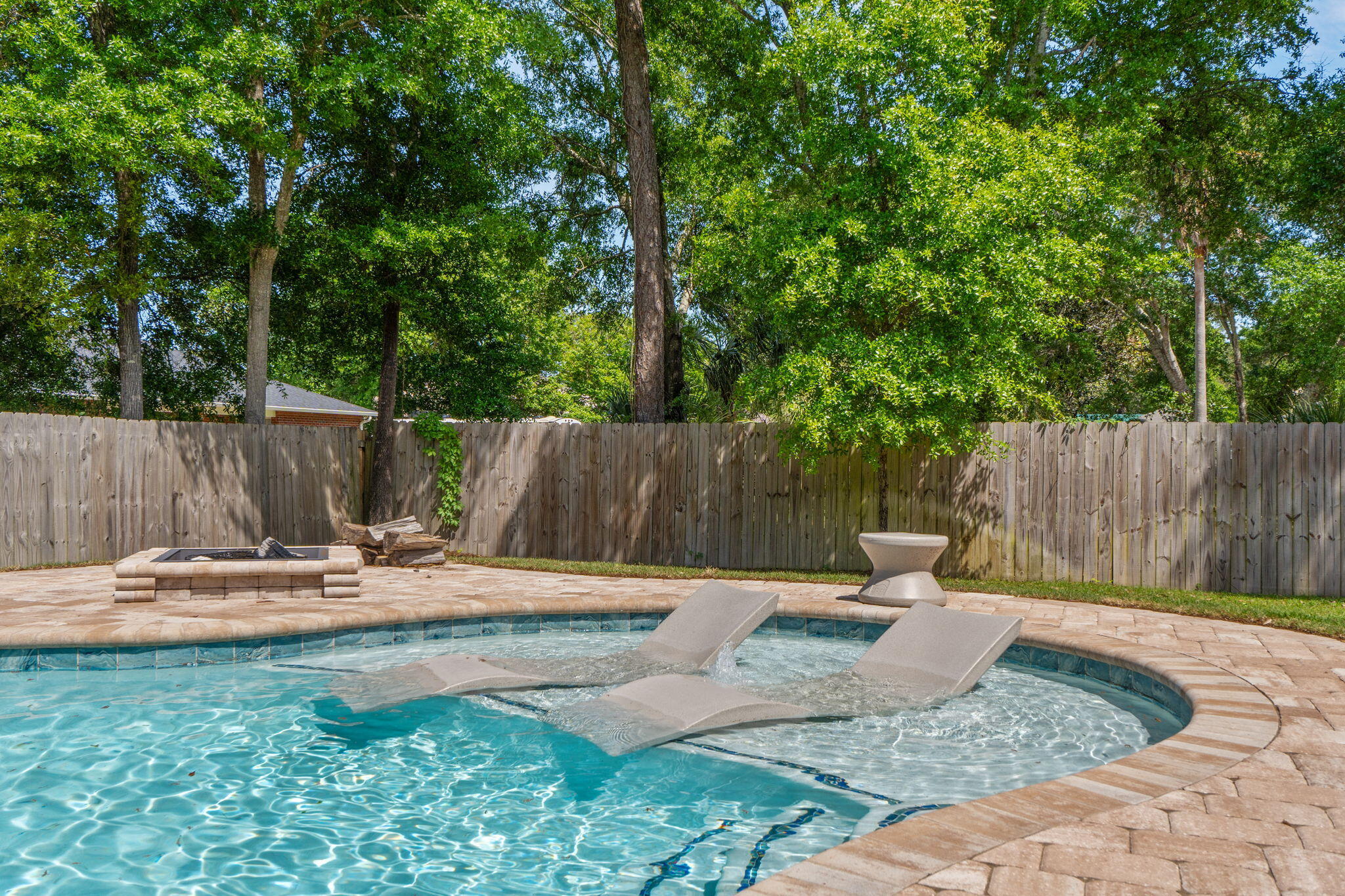 MOSSY OAKS - Residential