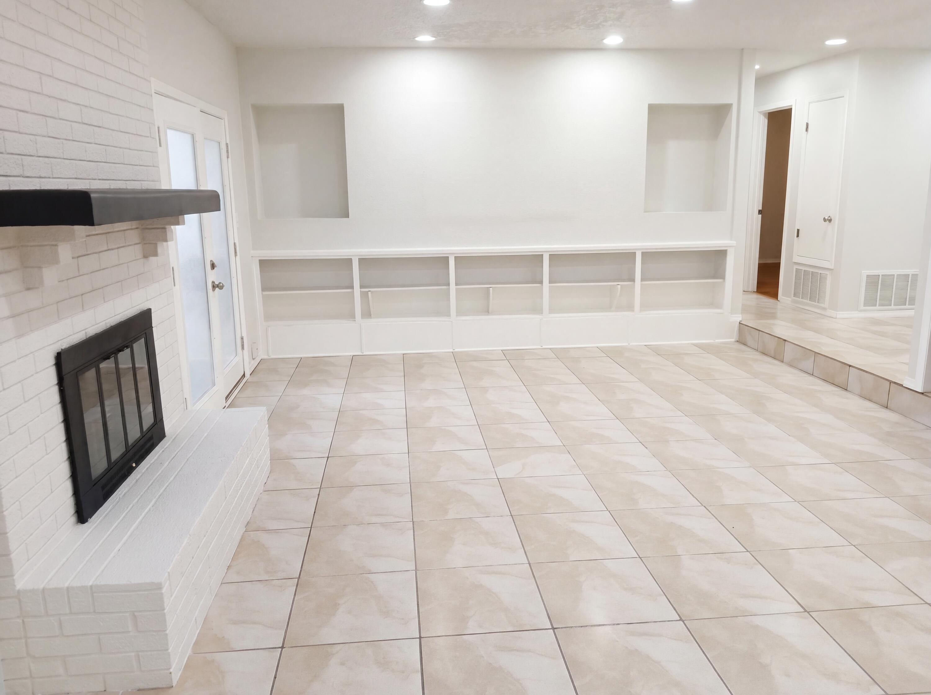 BAY MEADOWS - Residential