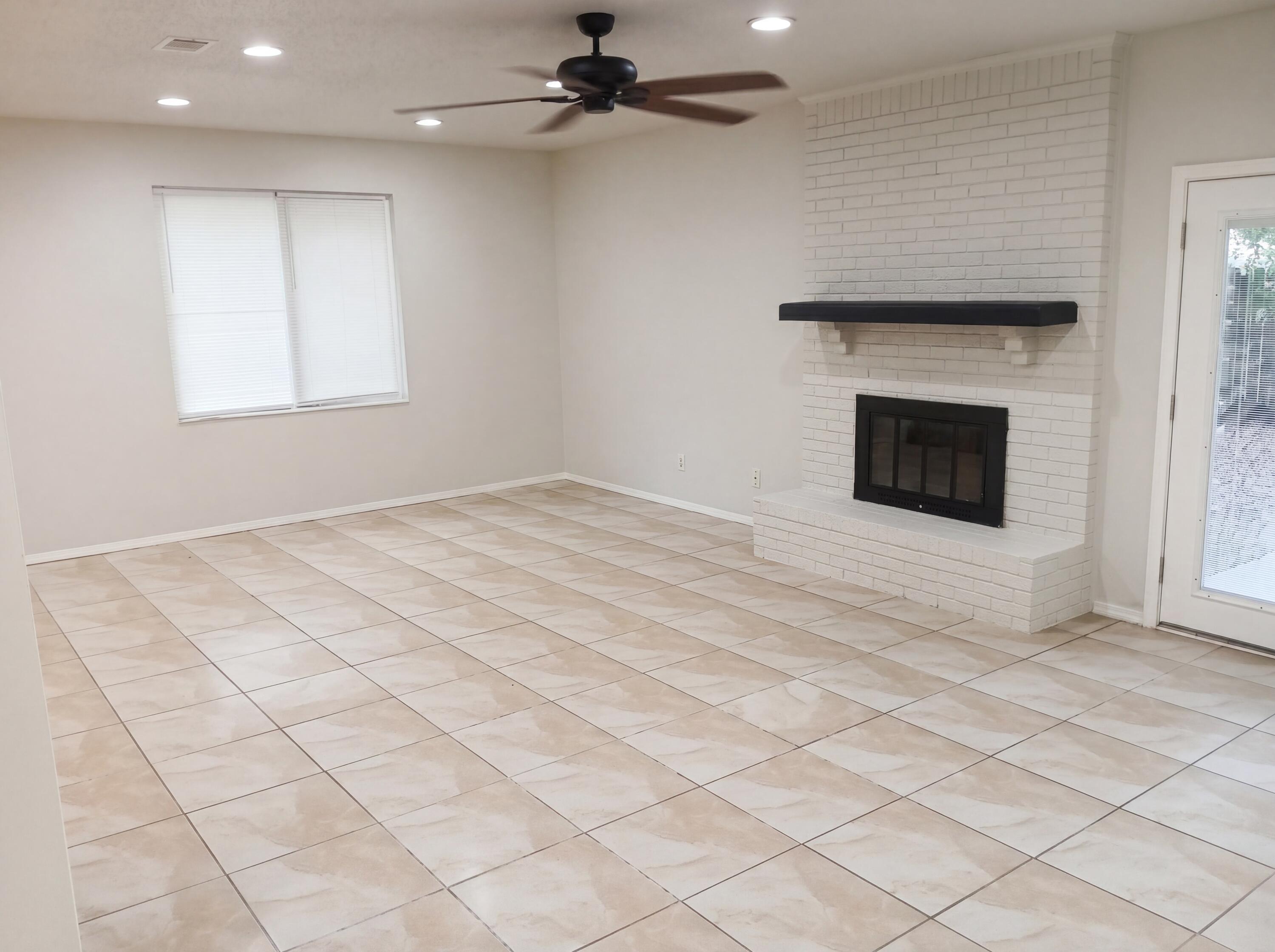 BAY MEADOWS - Residential