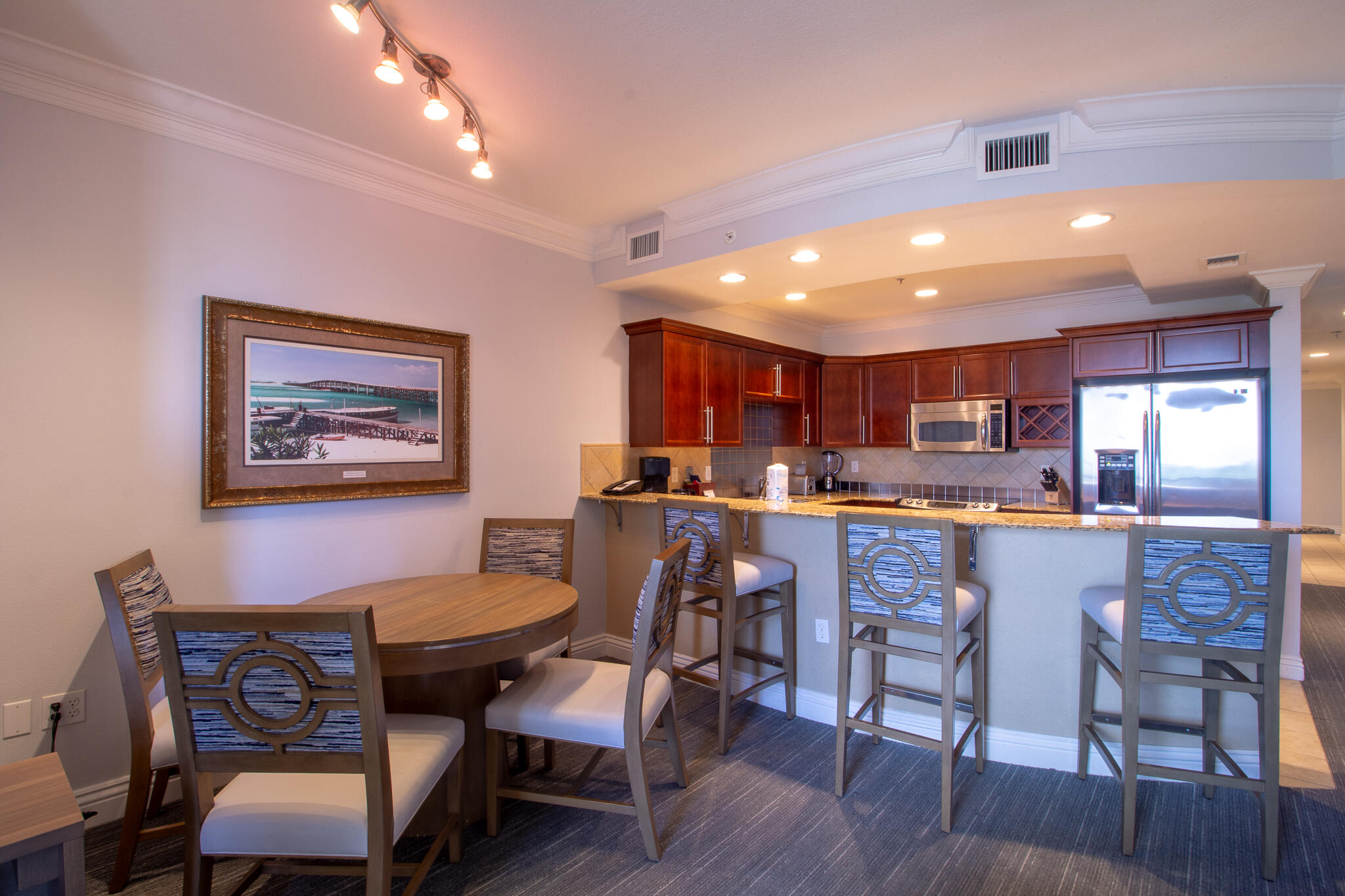 EMERALD GRANDE - Residential