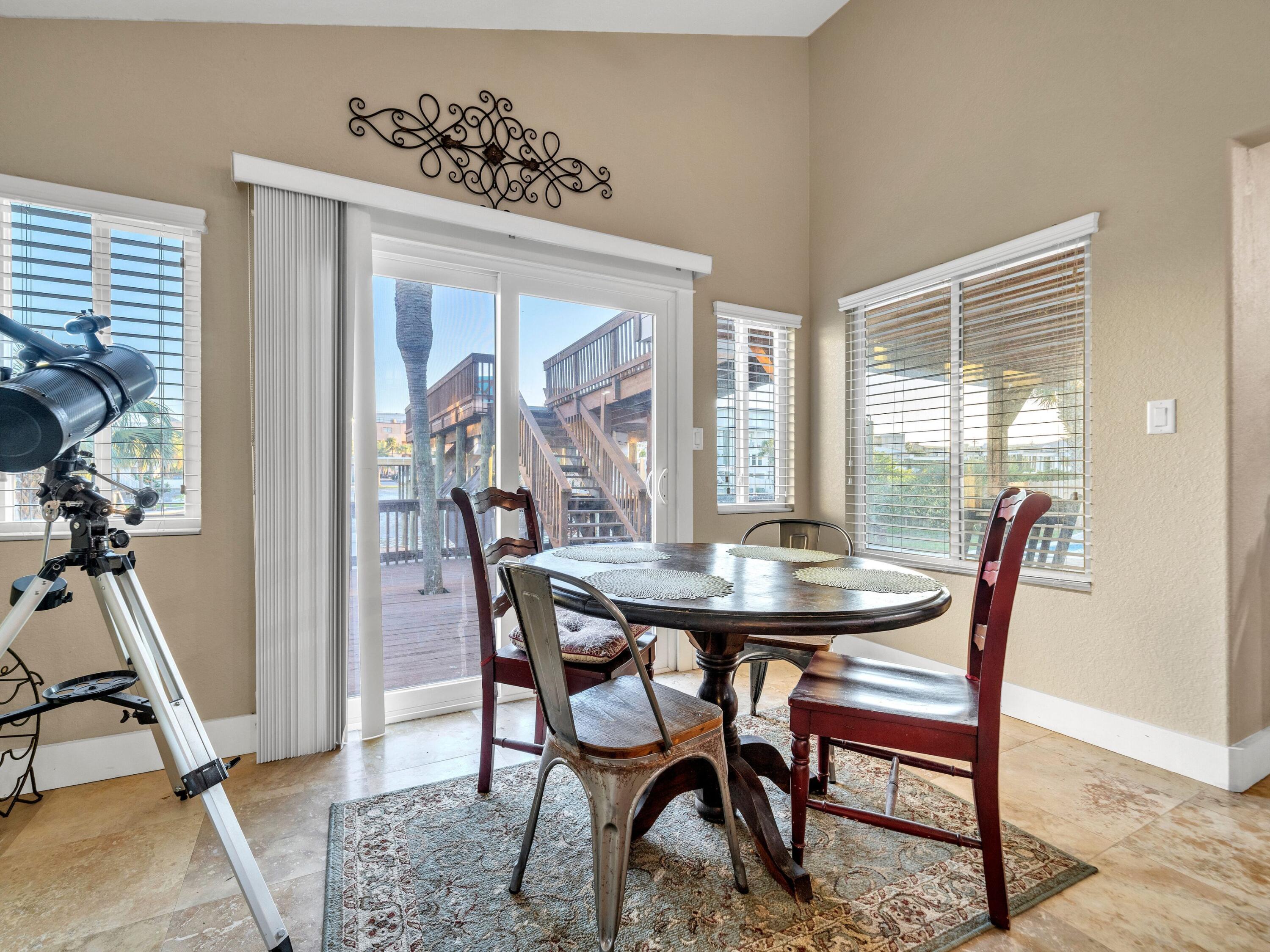 HOLIDAY ISLE - Residential