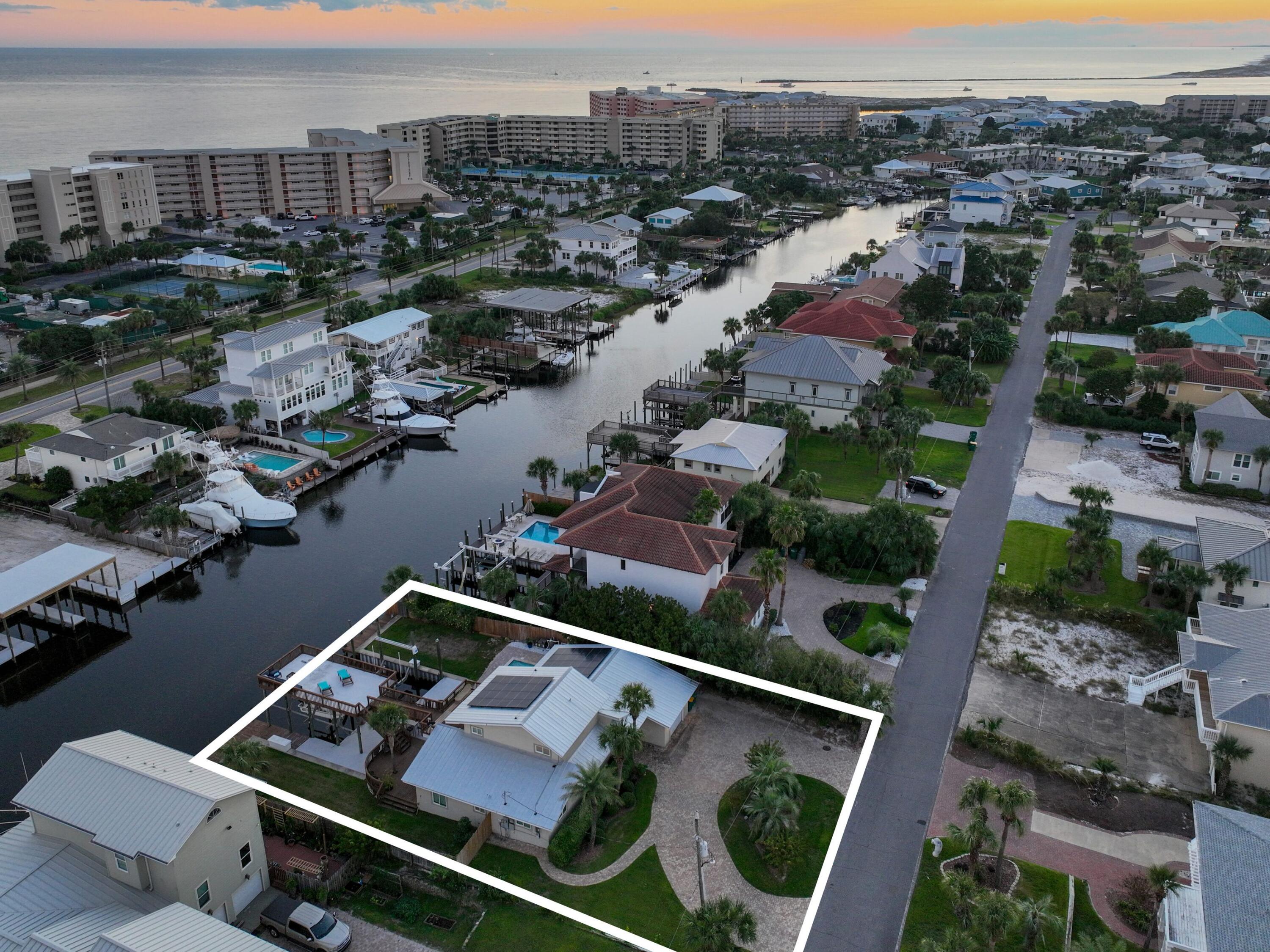 HOLIDAY ISLE - Residential