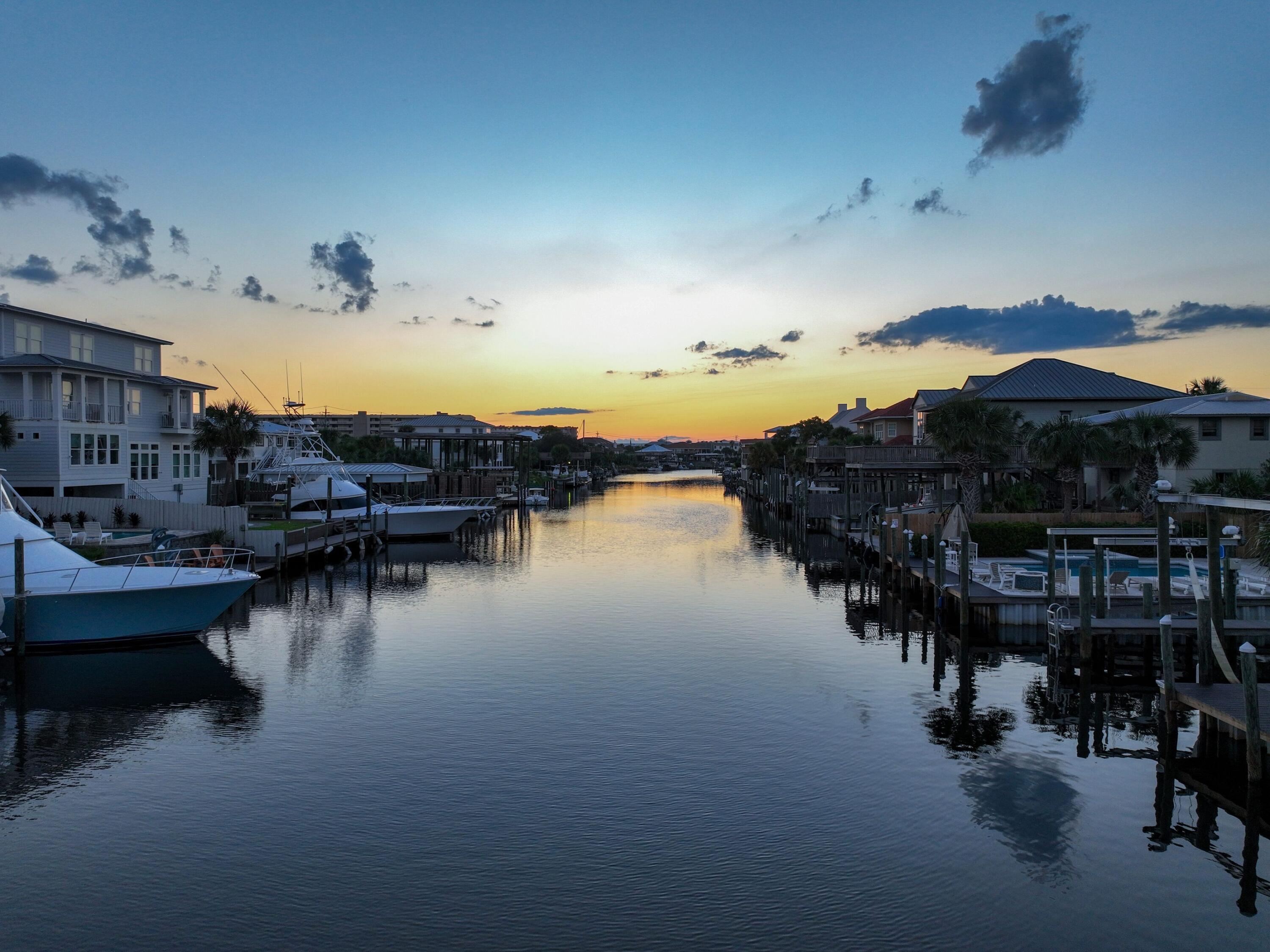 HOLIDAY ISLE - Residential