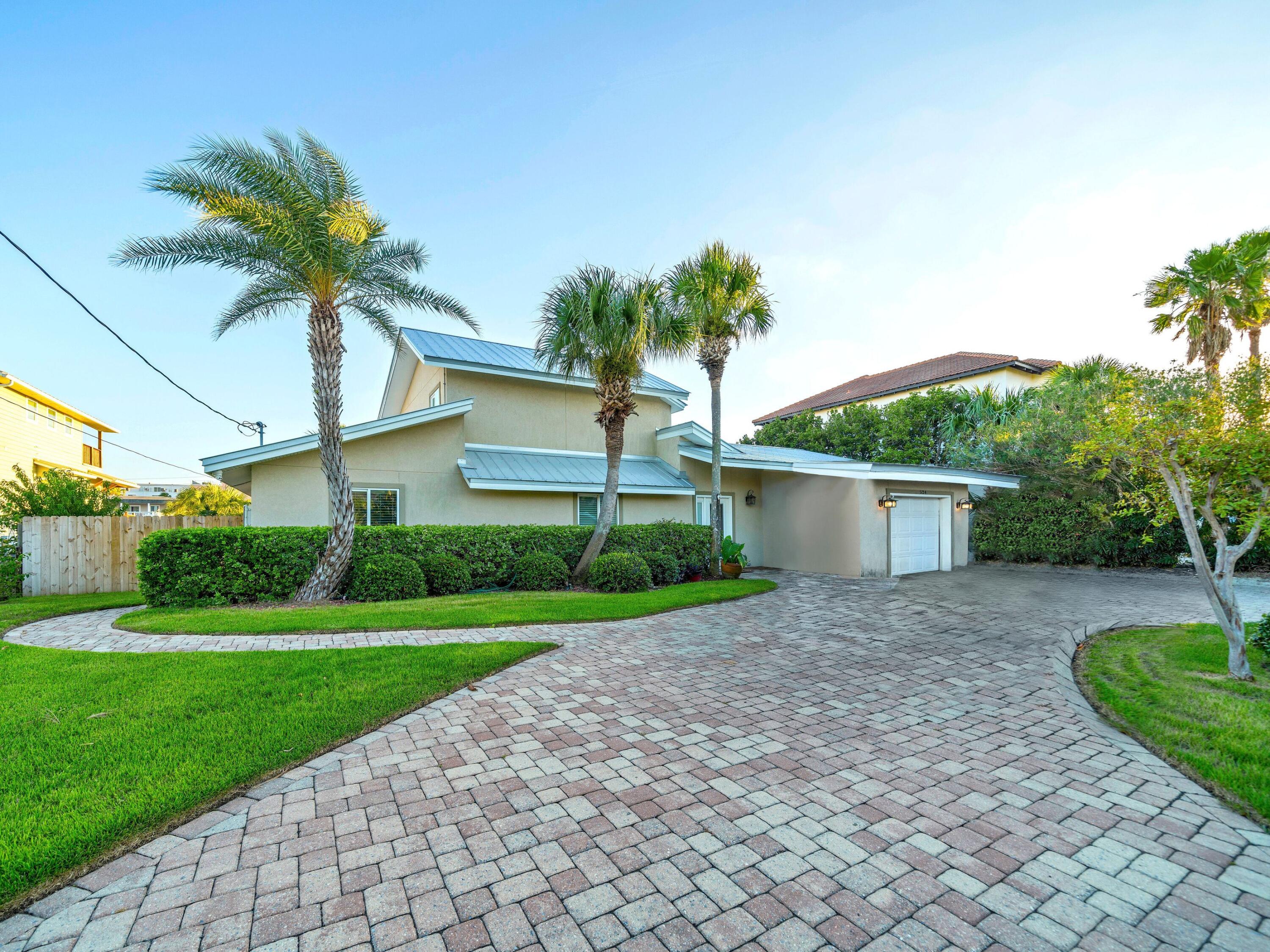 HOLIDAY ISLE - Residential