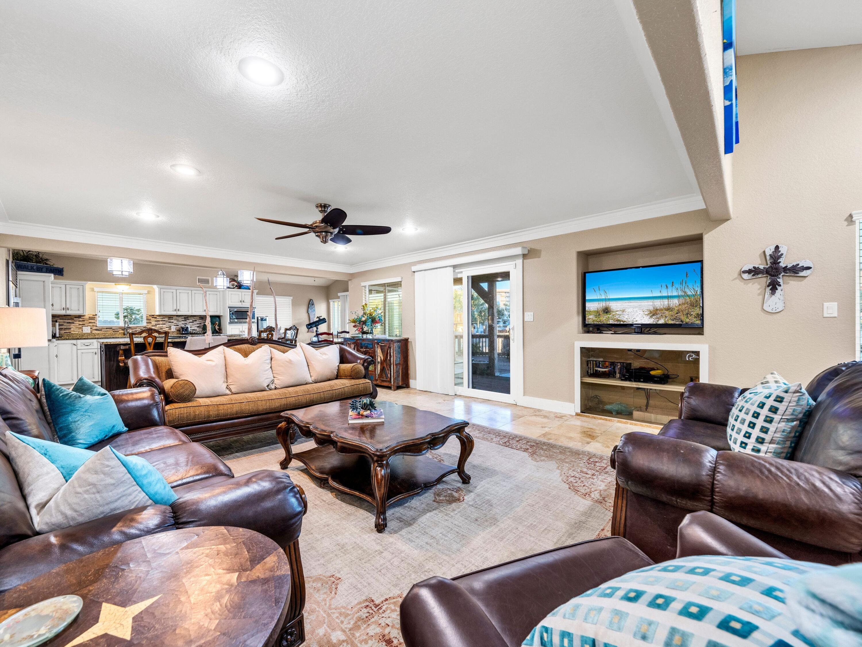 HOLIDAY ISLE - Residential