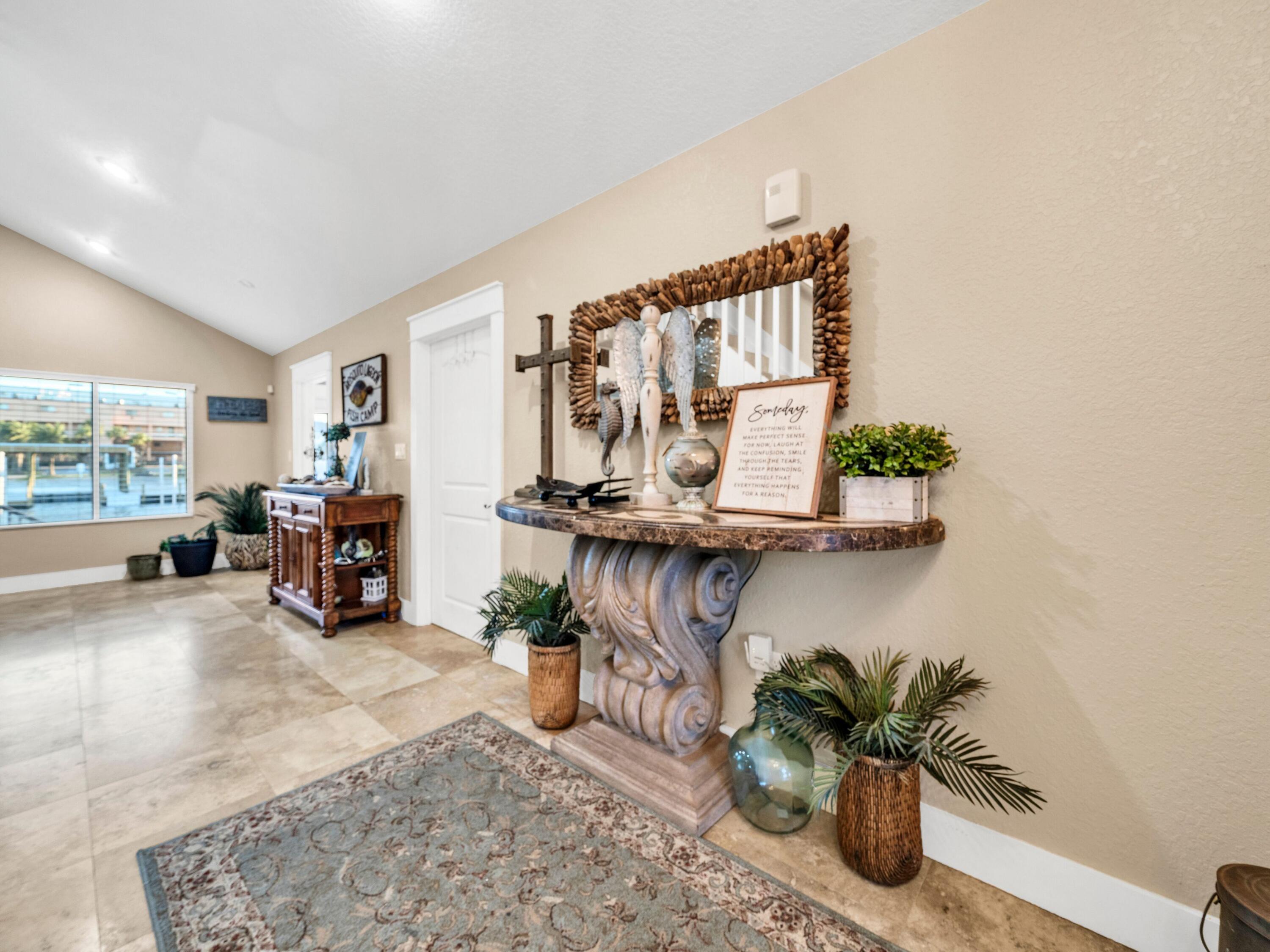 HOLIDAY ISLE - Residential