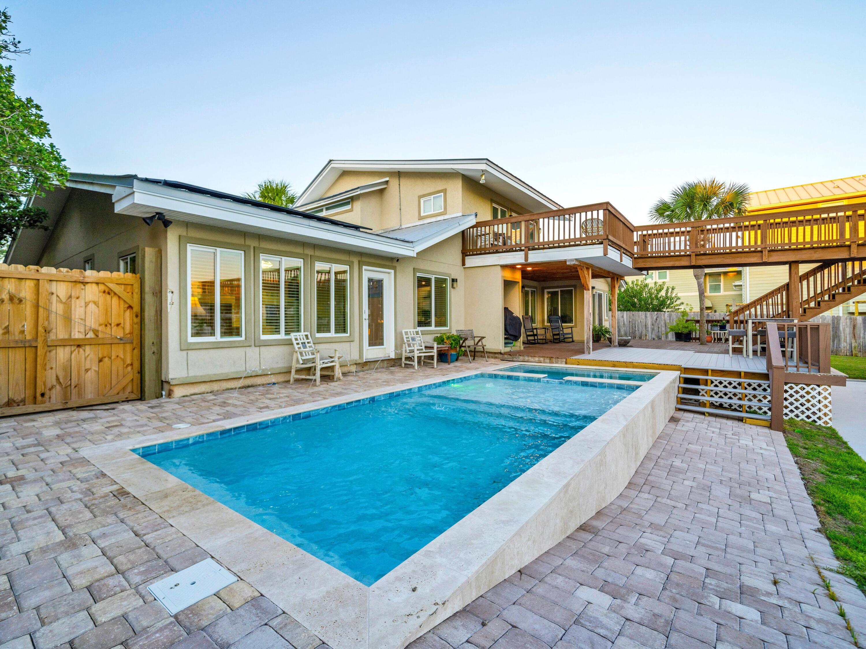 HOLIDAY ISLE - Residential