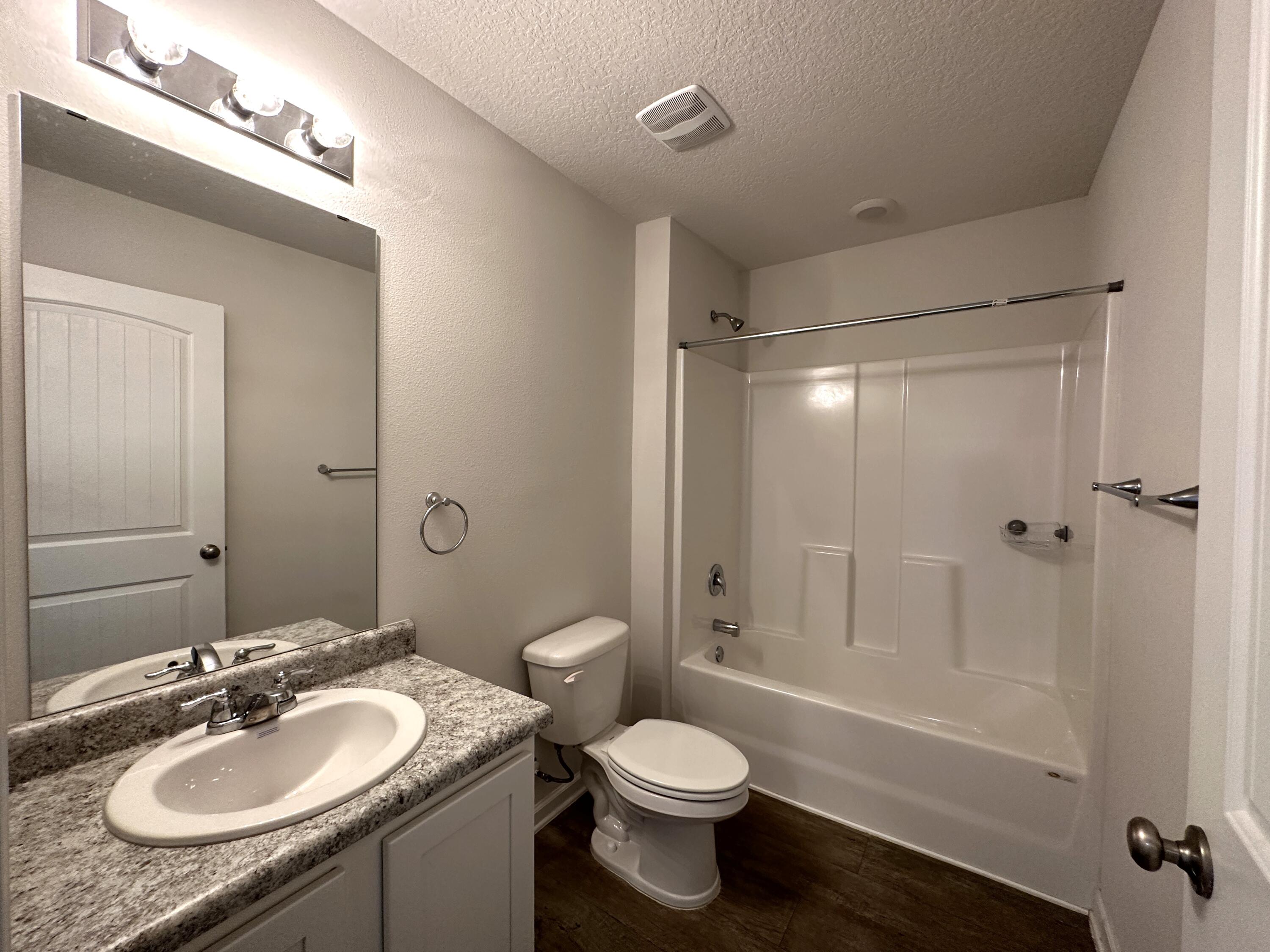 ASHTIN ESTATES - Residential Lease