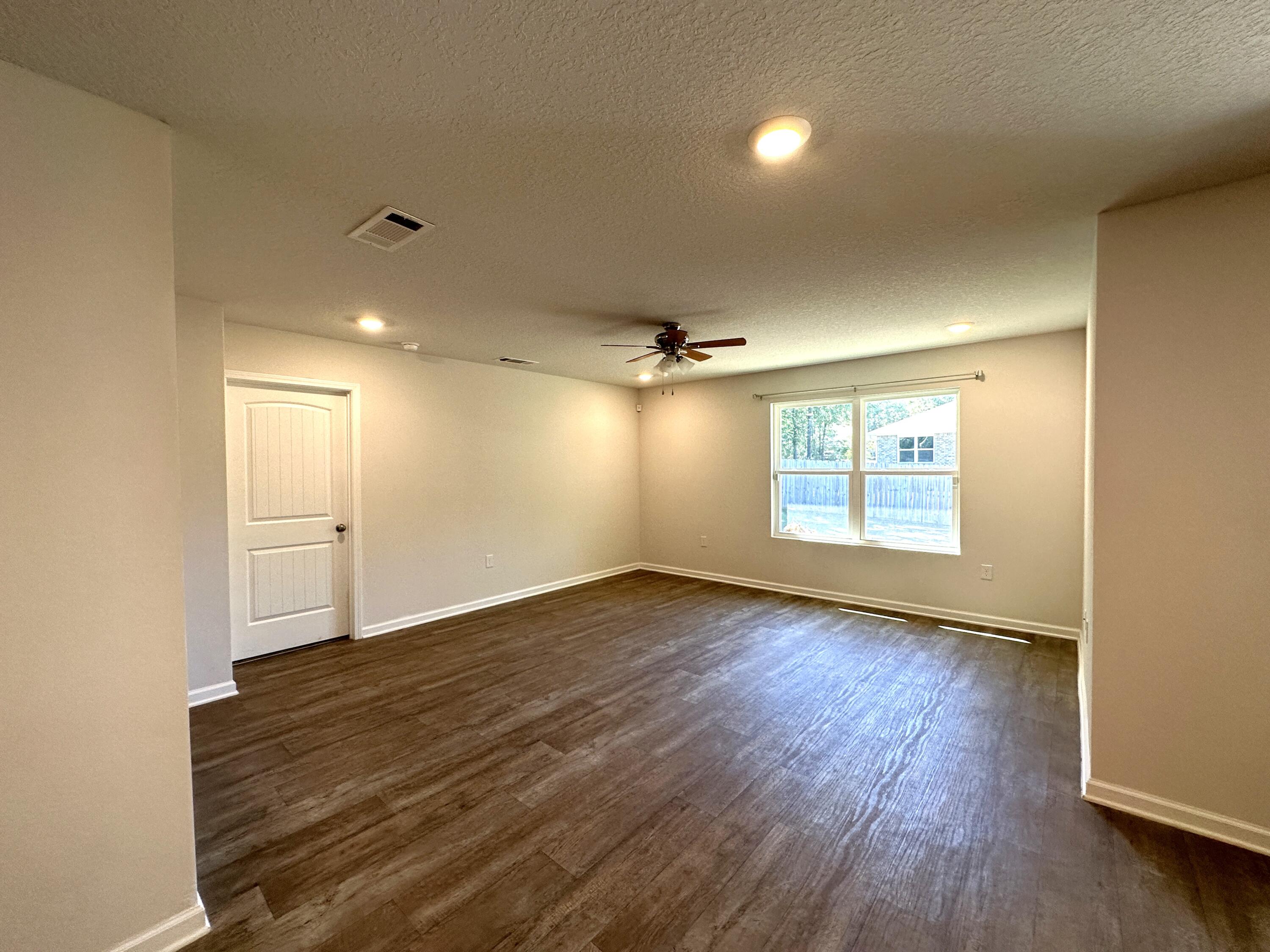 ASHTIN ESTATES - Residential Lease