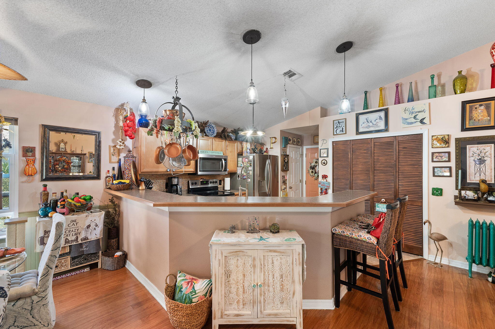 HIDDEN SHORES - Residential