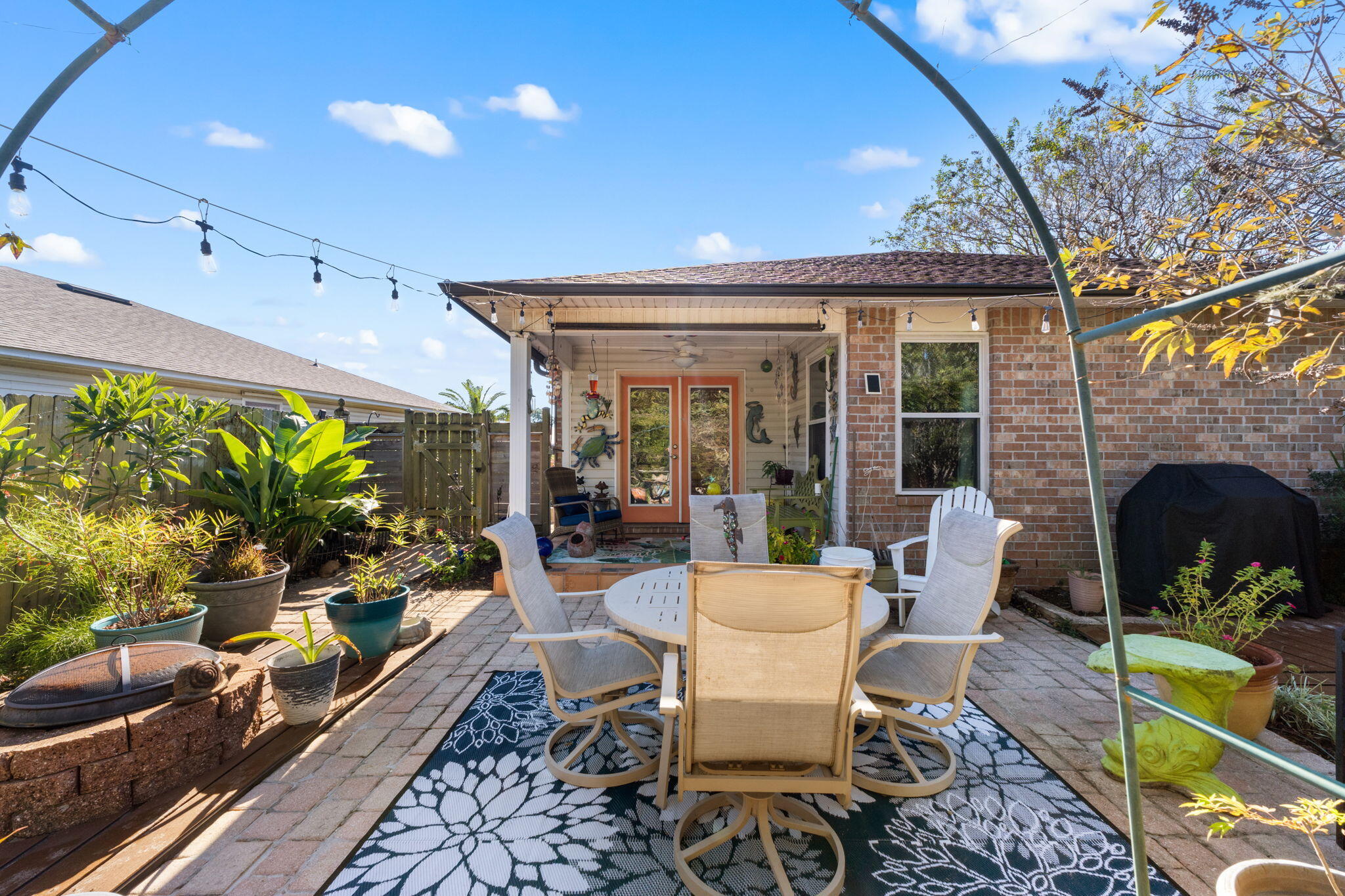 HIDDEN SHORES - Residential