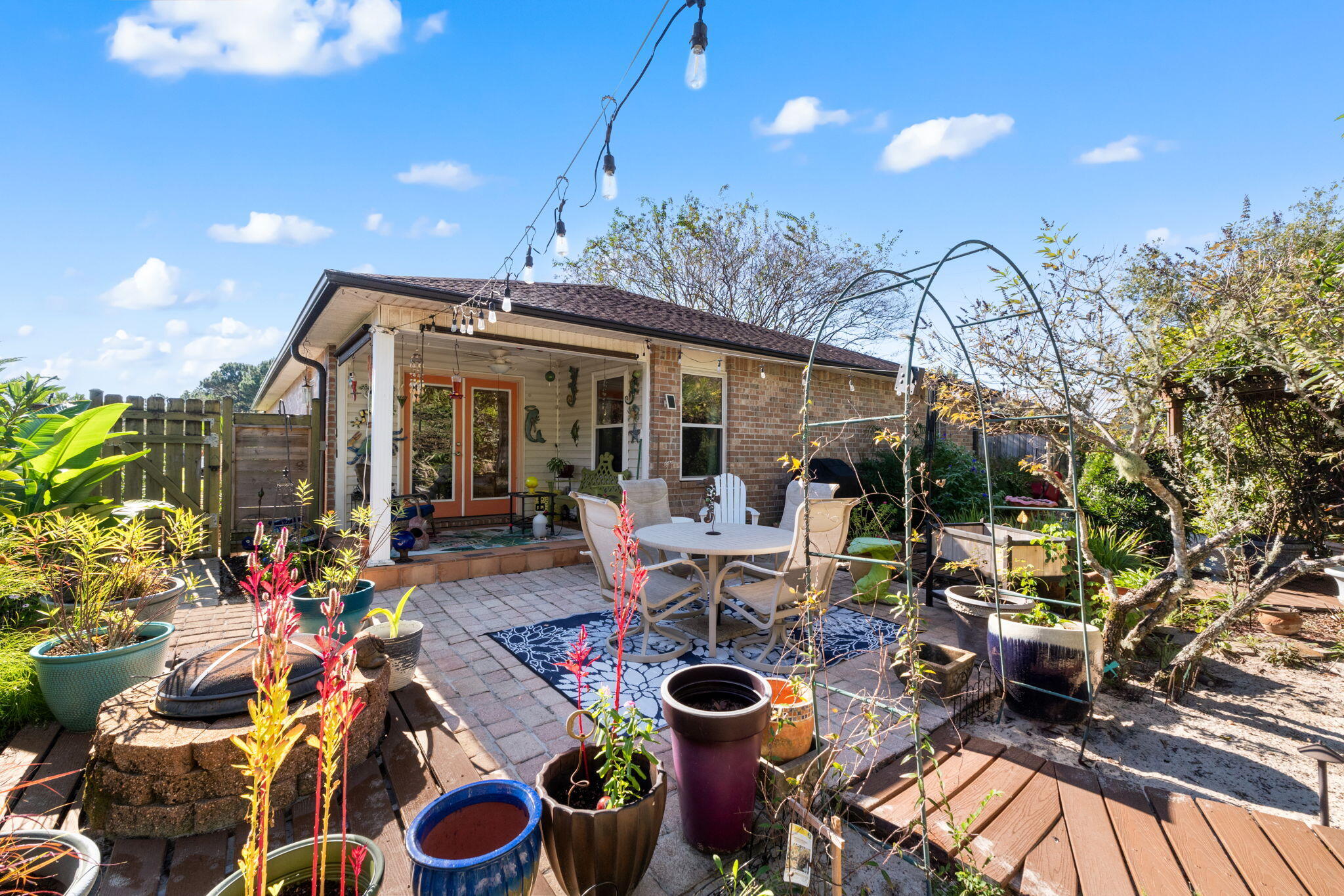 HIDDEN SHORES - Residential