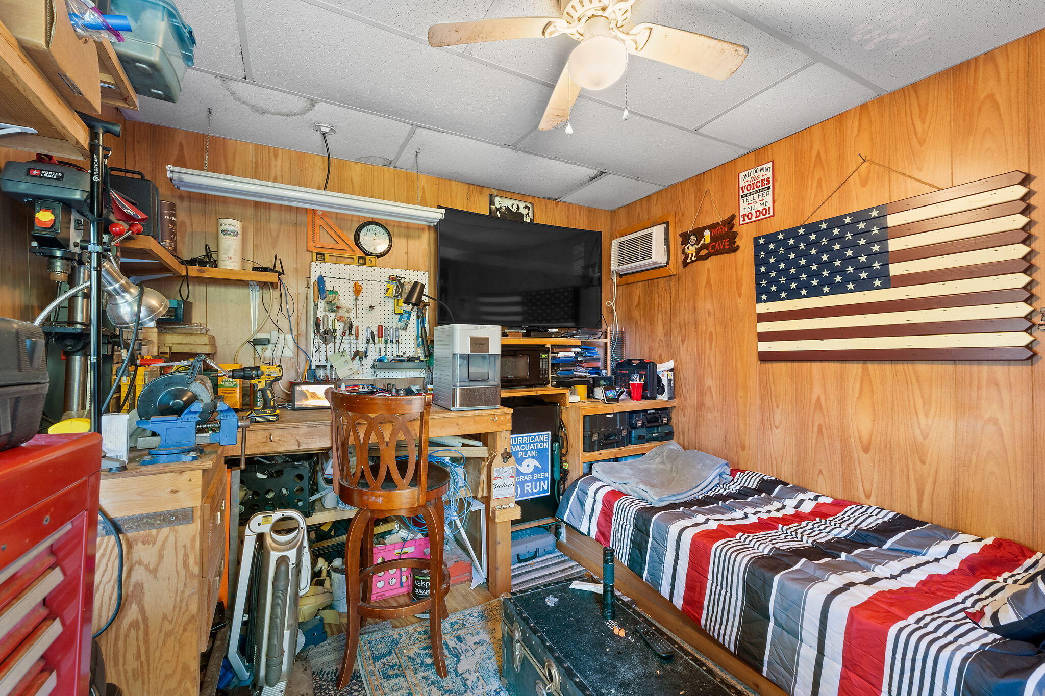 HIDDEN SHORES - Residential