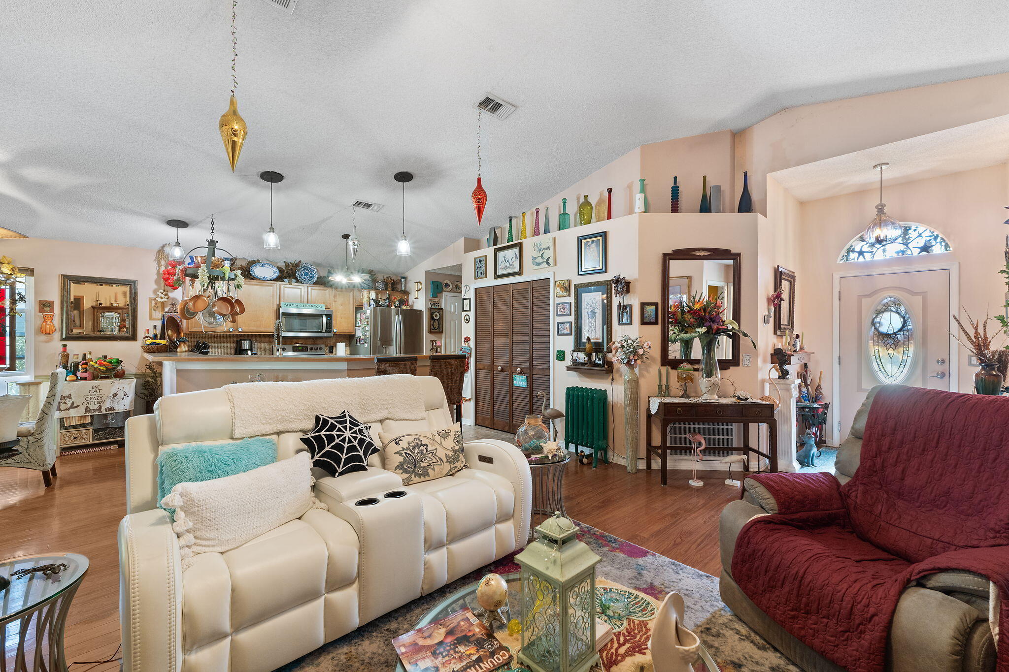 HIDDEN SHORES - Residential